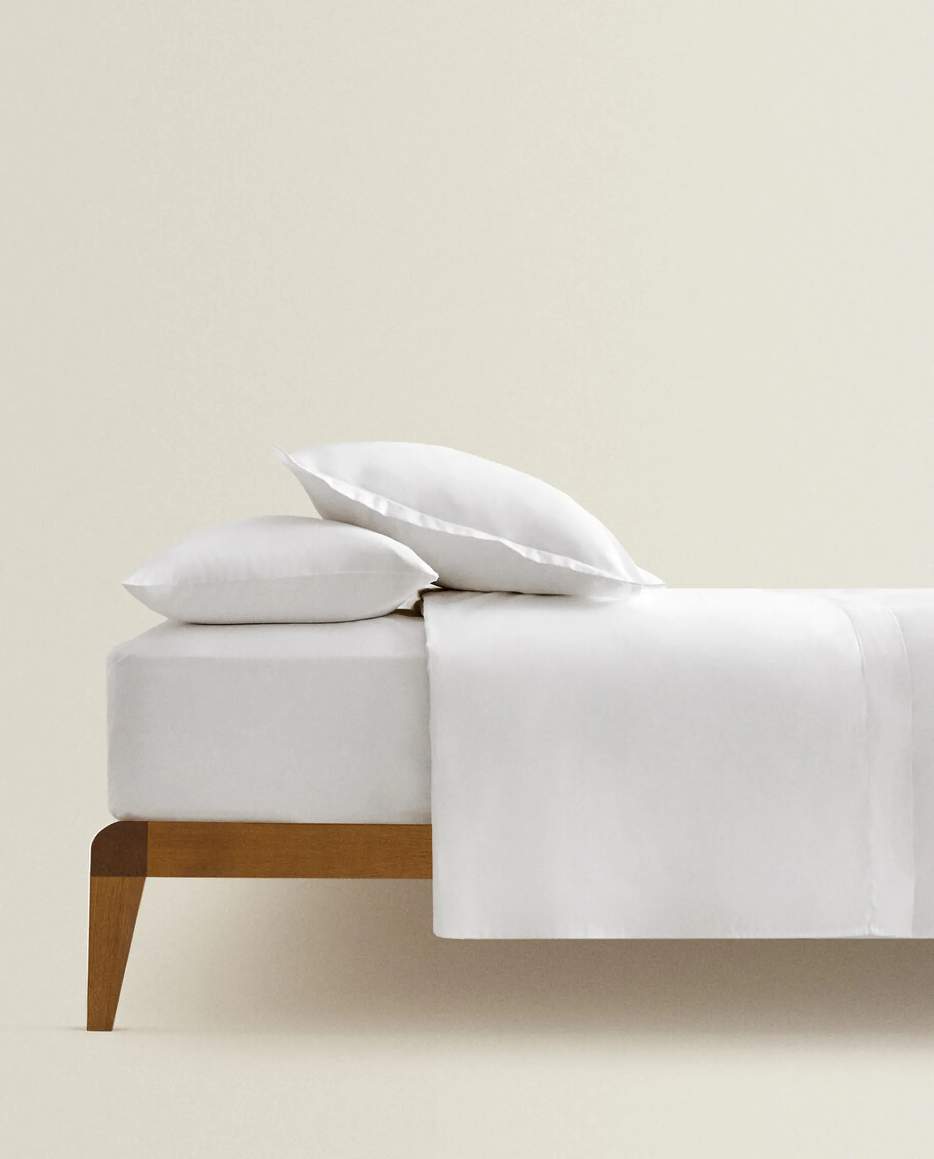 Flat Sheets*ZARA Home (300 Thread Count) Cotton Sateen Flat Sheet Blanco