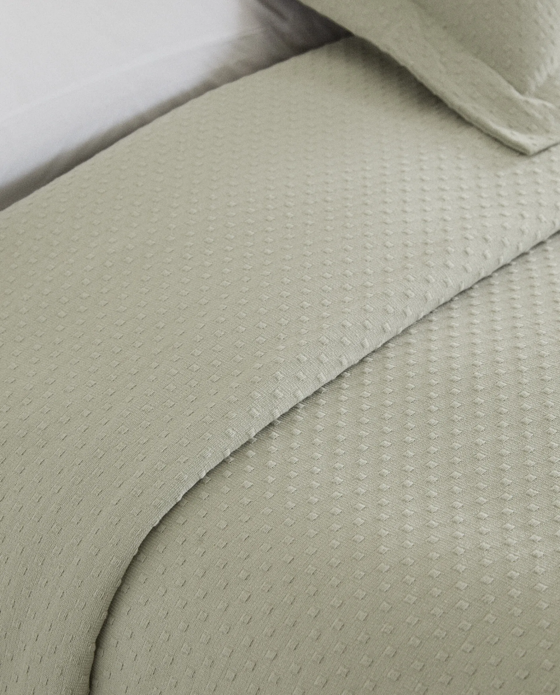 Bedspreads*ZARA Home Bedspread With Polka Dot Design Green