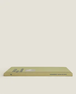 Books*ZARA Home Berlin: Peter Lindbergh Green