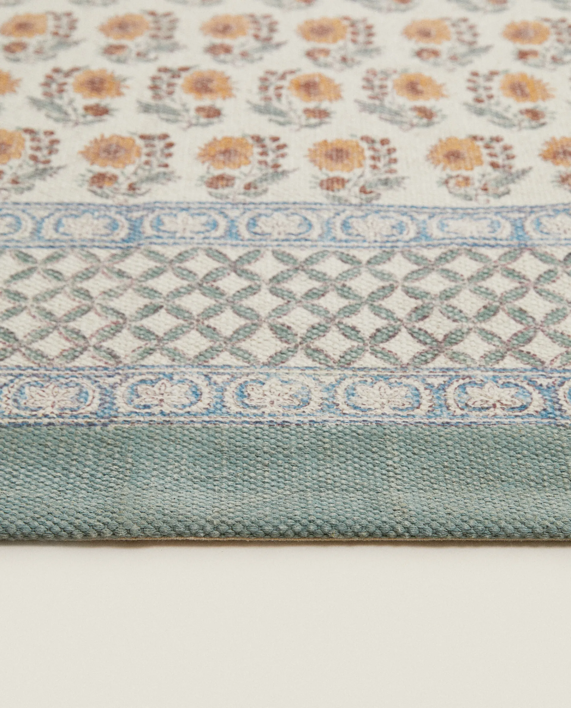 Decorative*ZARA Home Block Print Rug Peach