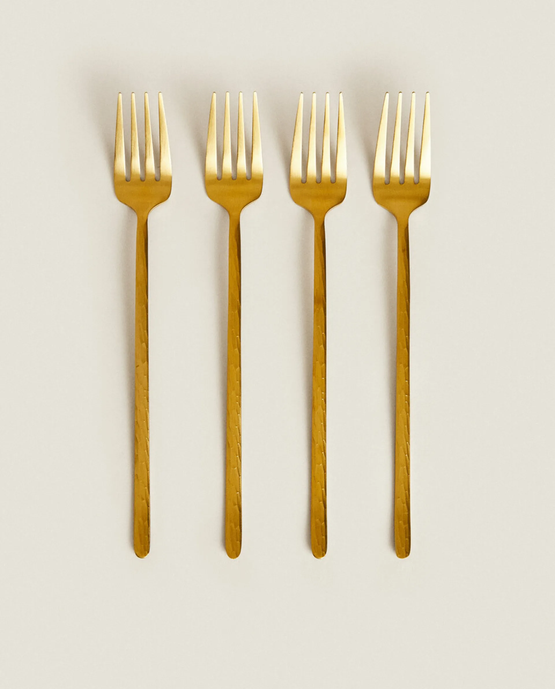 Cutlery*ZARA Home Box 4 Forks With Hammered Handle Golden