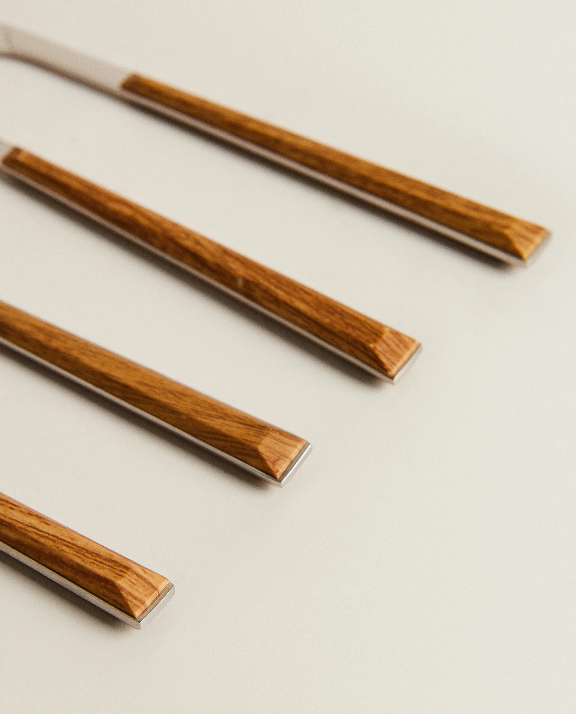 Cutlery*ZARA Home Box 4 Knives With Wood Pattern Handle Brown