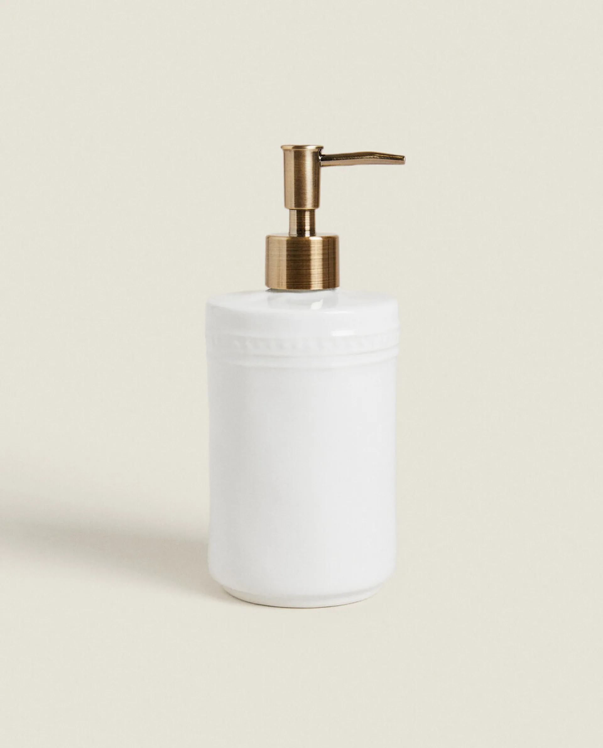 Dispensers*ZARA Home Ceramic Dispenser With A Raised Design White
