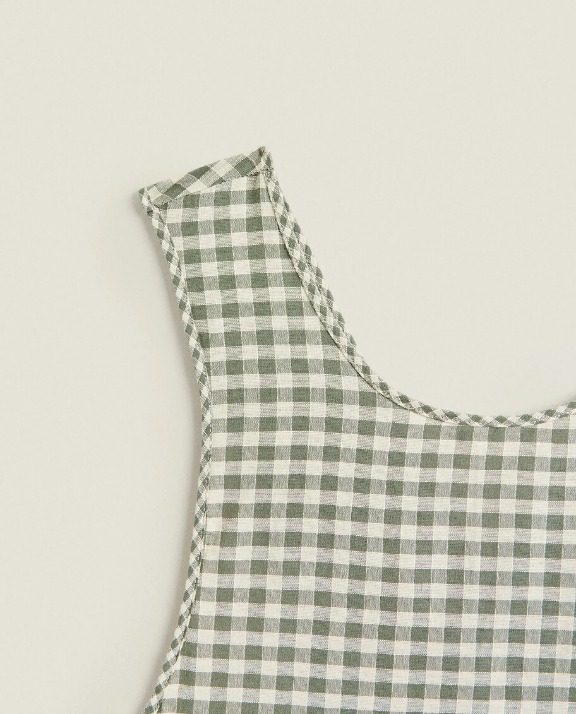 Kitchen Towels, Aprons And Bags*ZARA Home Check Apron With Ruffles Beige