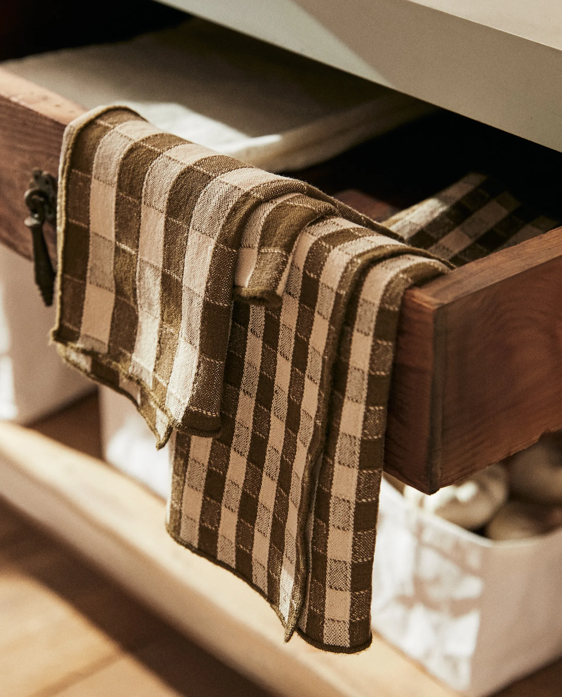 Kitchen Towels, Aprons And Bags*ZARA Home Check Kitchen Towel (Pack Of 2) 4-961