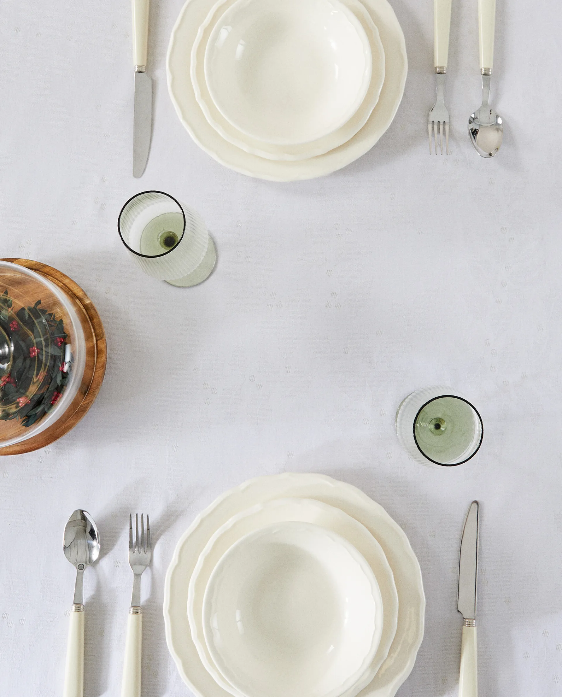 Dining*ZARA Home Christmas Glittery Floral Jacquard Tablecloth Golden