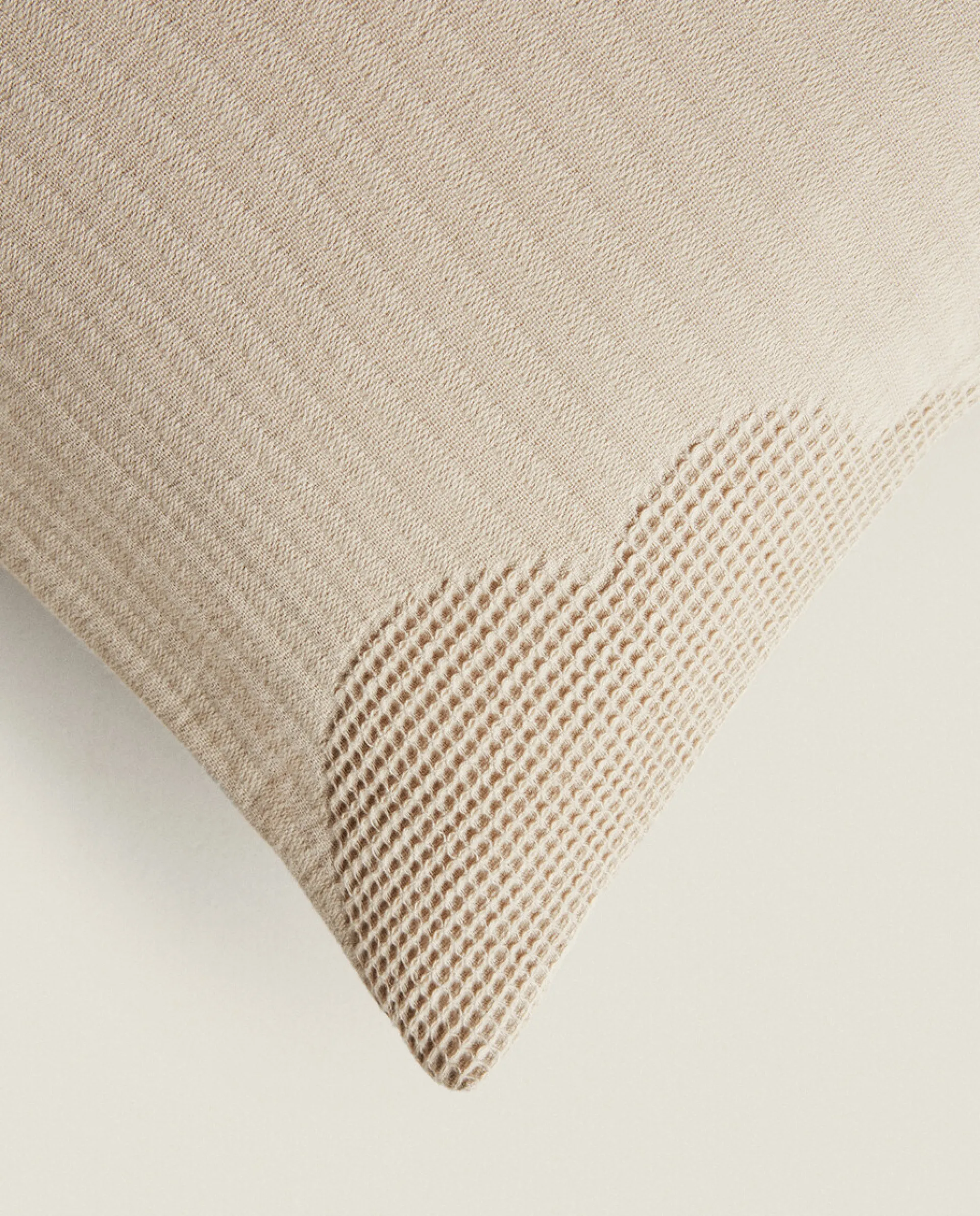 Throw Pillows*ZARA Home Cloud Pattern Throw Pillow Natural Colour