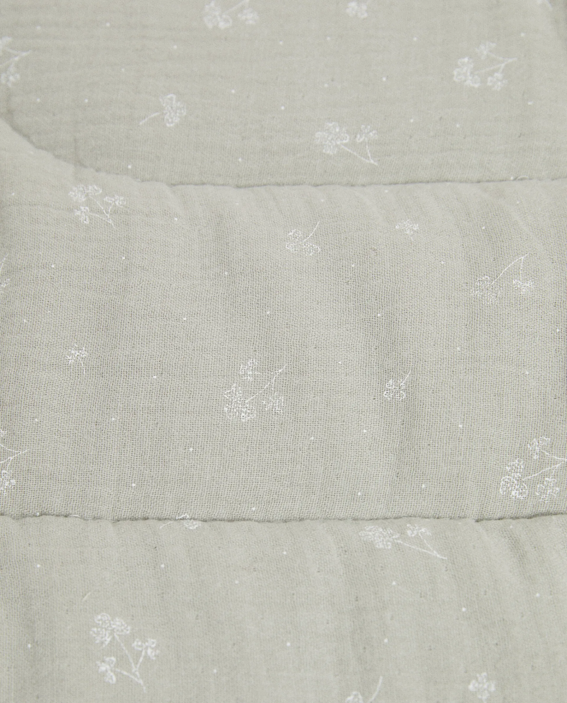 Furniture*ZARA Home Clover Print Play Rug Grey