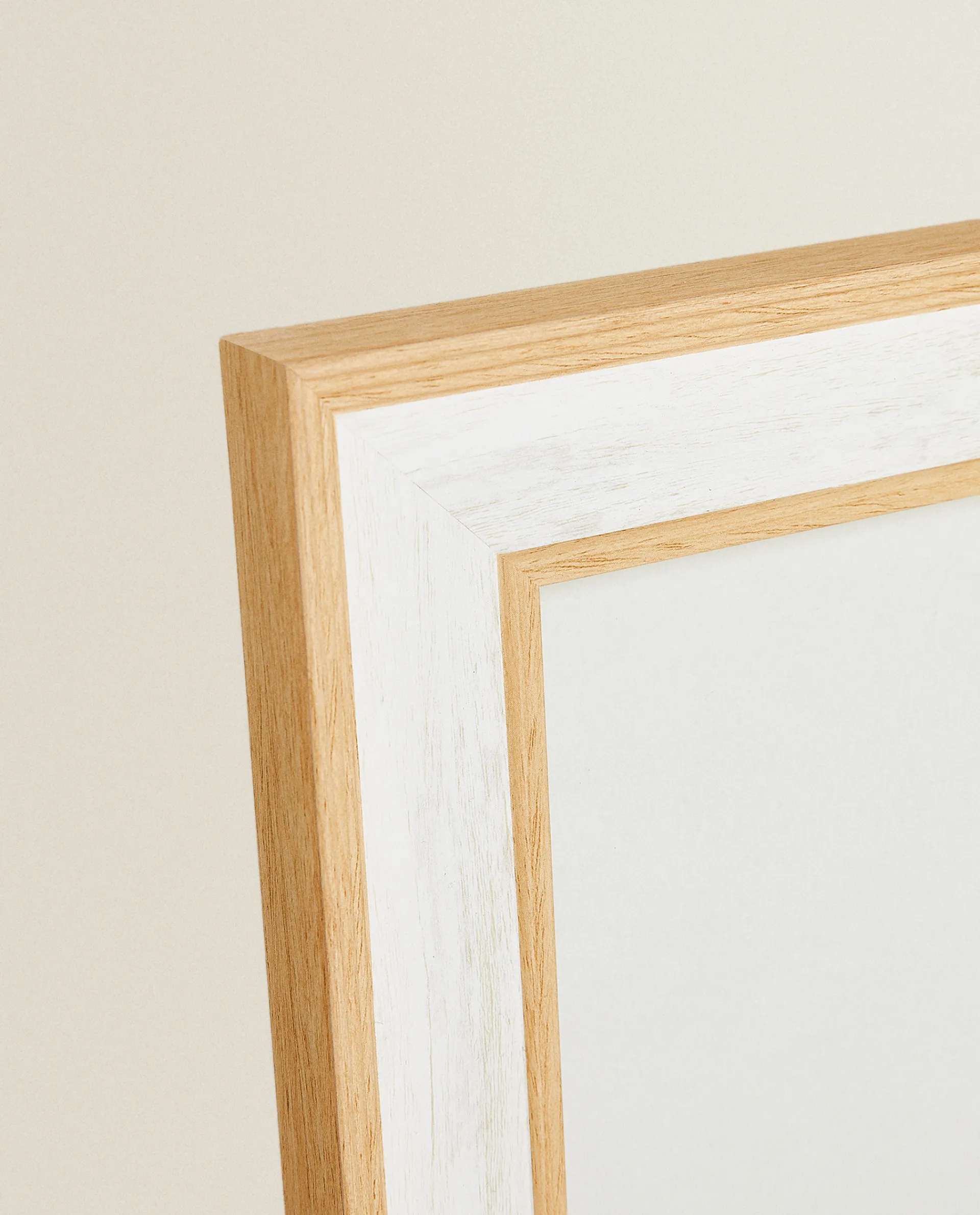 Frames And Canvases*ZARA Home Contrast Wooden Frame White