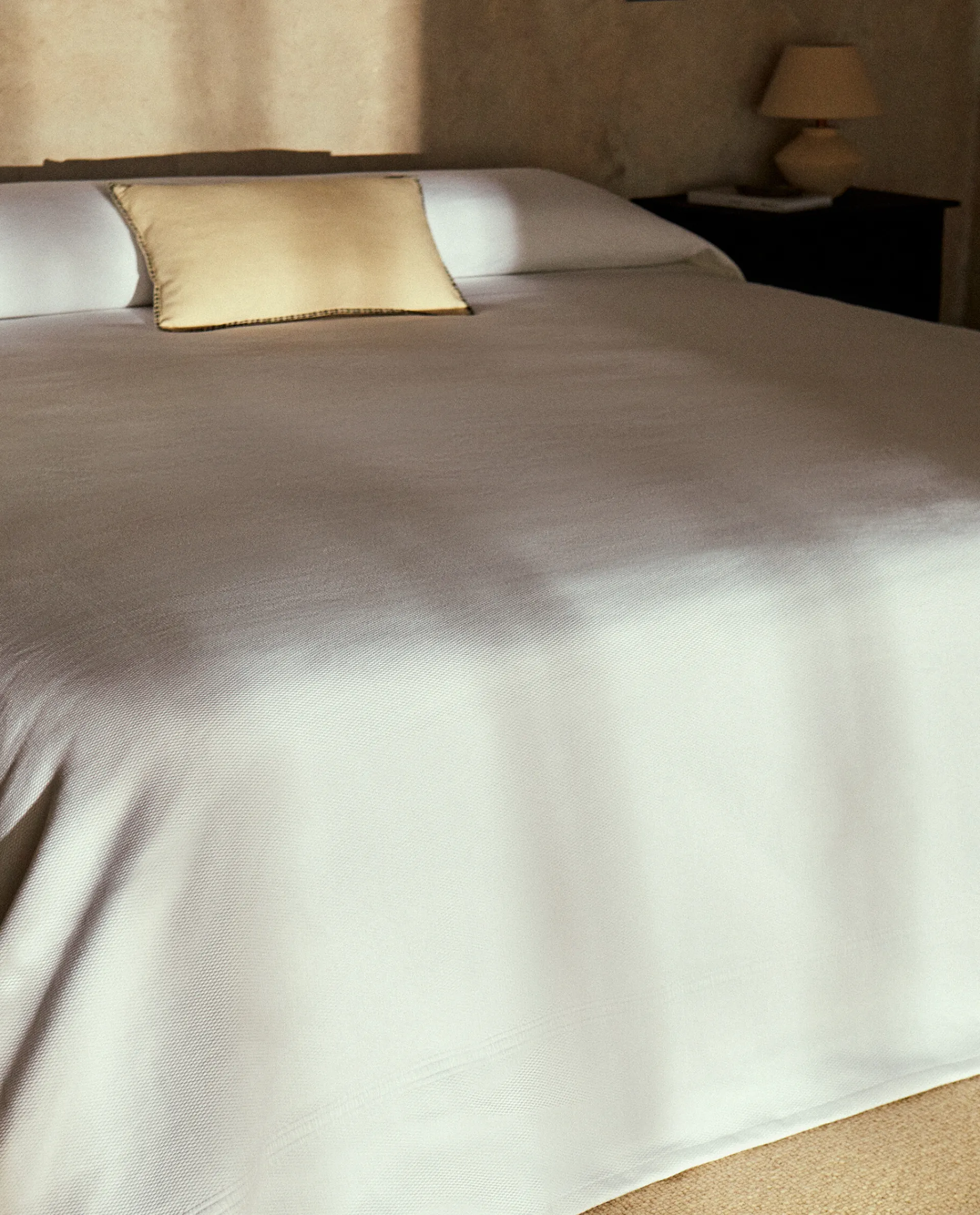 Bedspreads*ZARA Home Cotton Bedspread With Border White