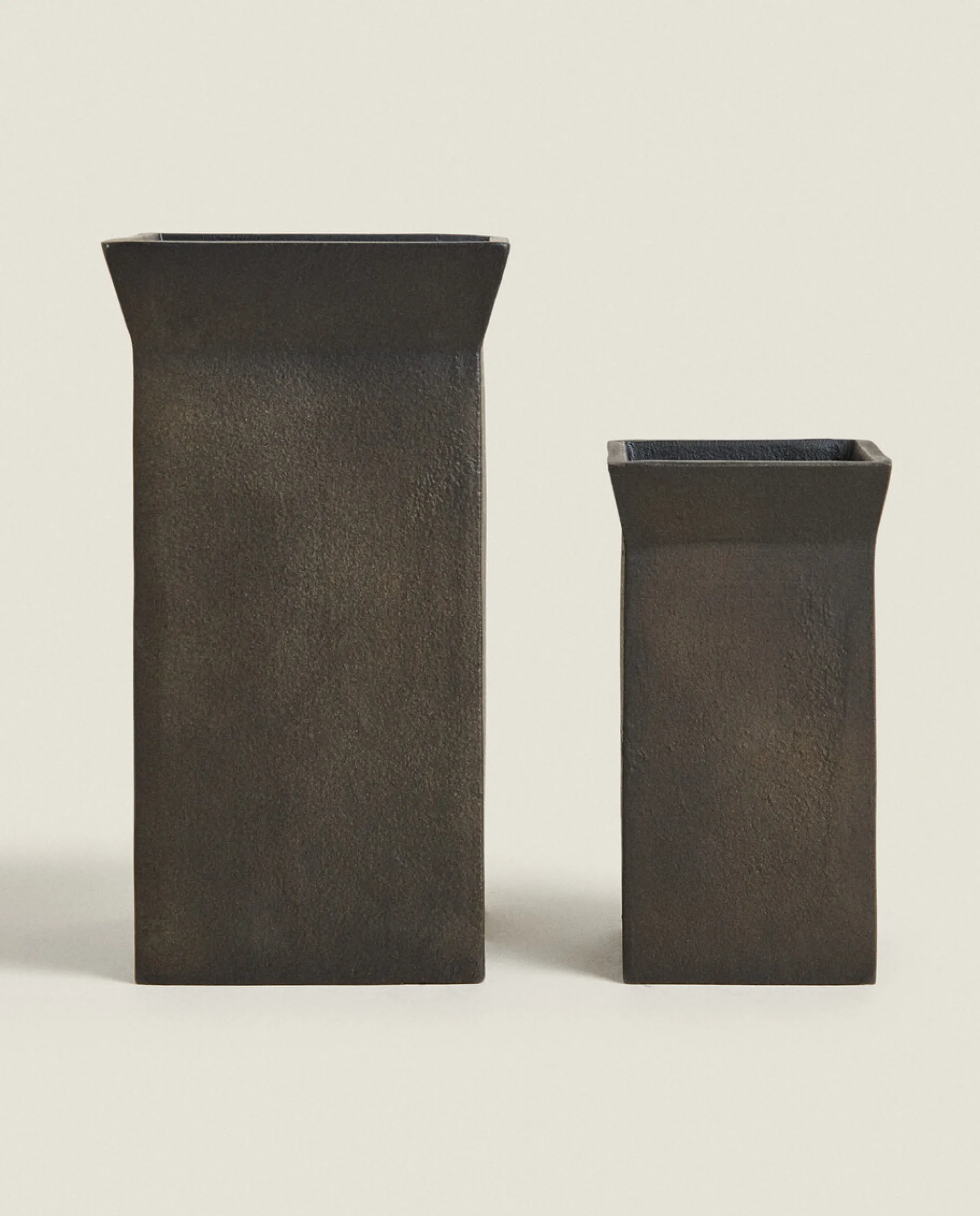 Vases*ZARA Home Dark Metal Vase Brown