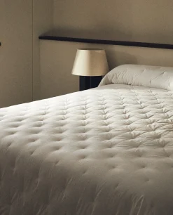 Quilts*ZARA Home Dotted Quilt White