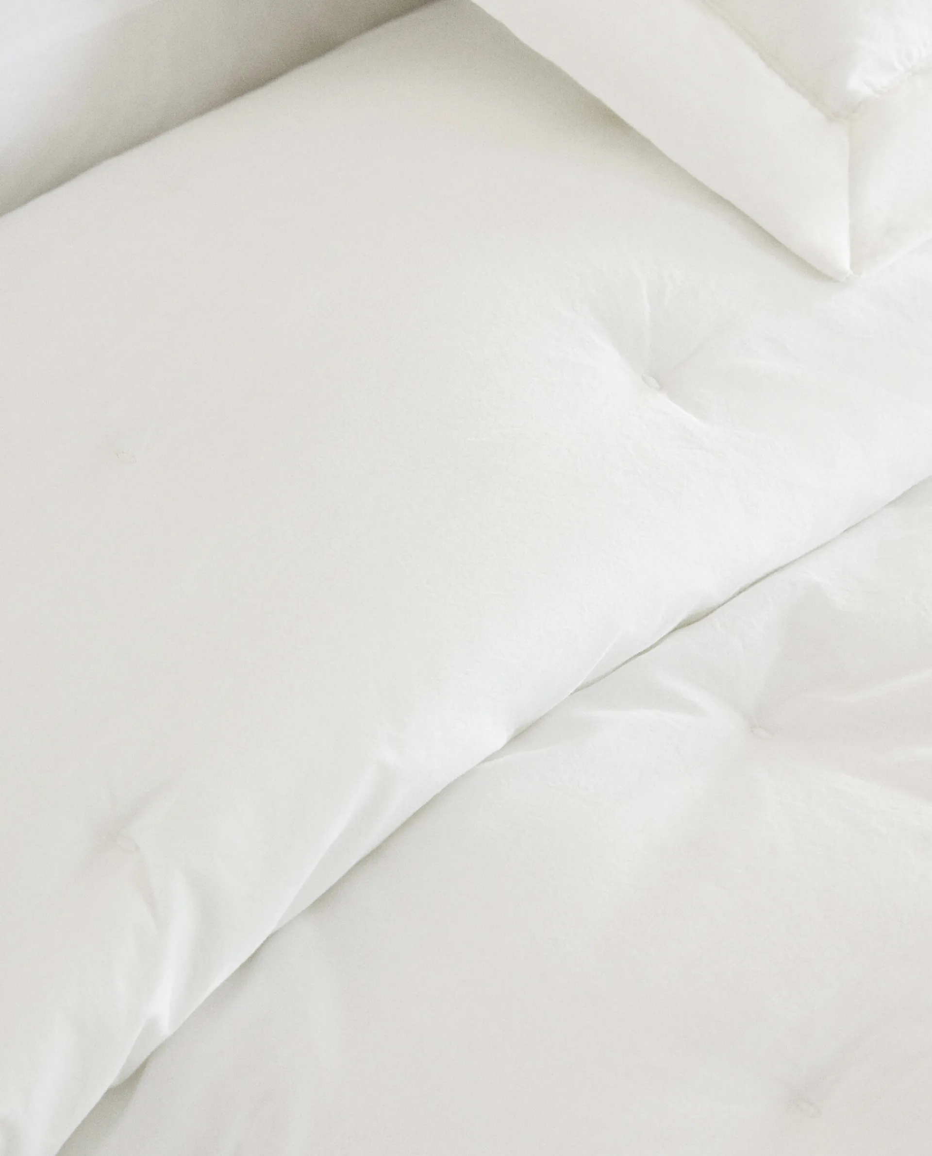 Quilts*ZARA Home Dotted Quilt White