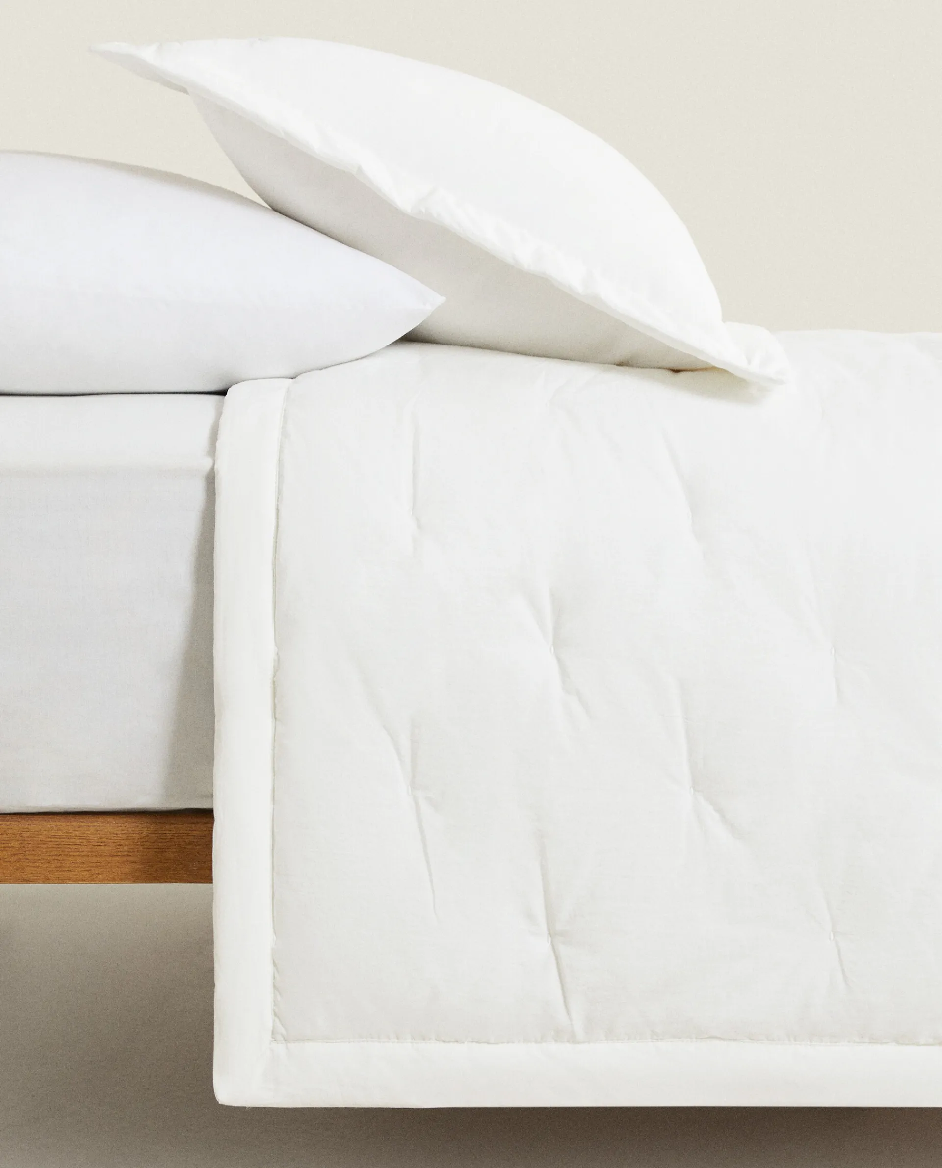 Quilts*ZARA Home Dotted Quilt White