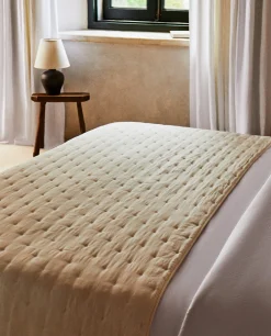 Quilts*ZARA Home Dotted Quilt Cream