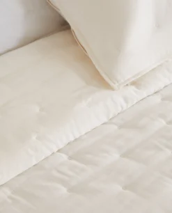 Quilts*ZARA Home Dotted Quilt Cream