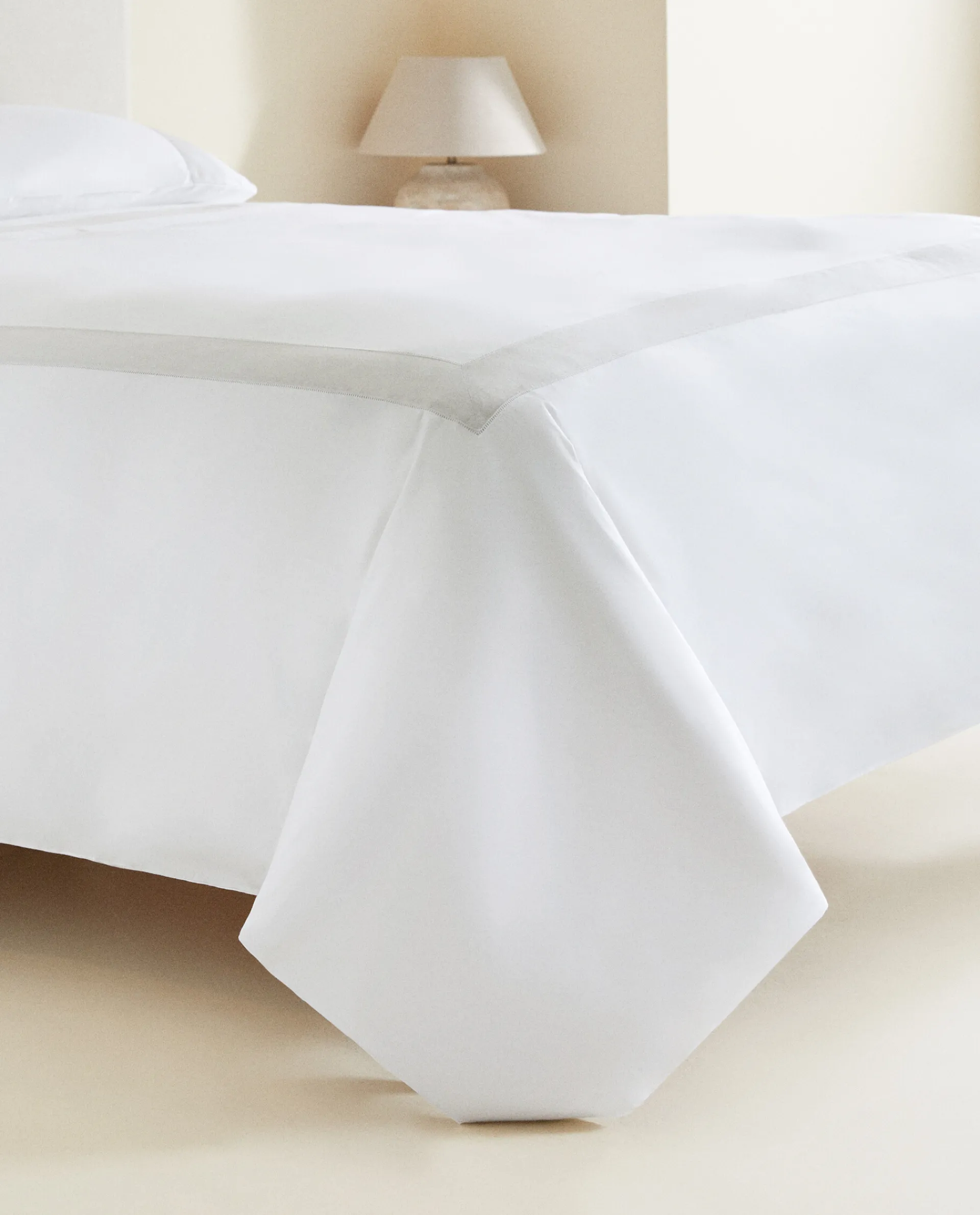 Duvet Covers*ZARA Home Duvet Cover With Linen Border White