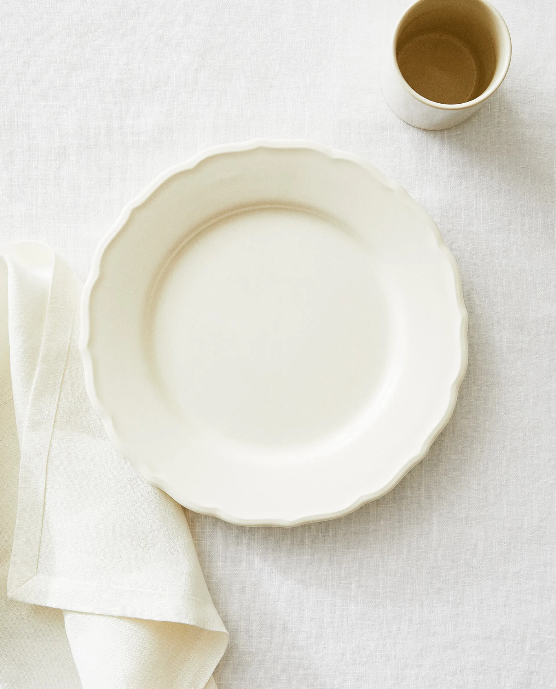 Dinner Plates*ZARA Home Earthenware Dinner Dish With Raised-Design Edge Cream