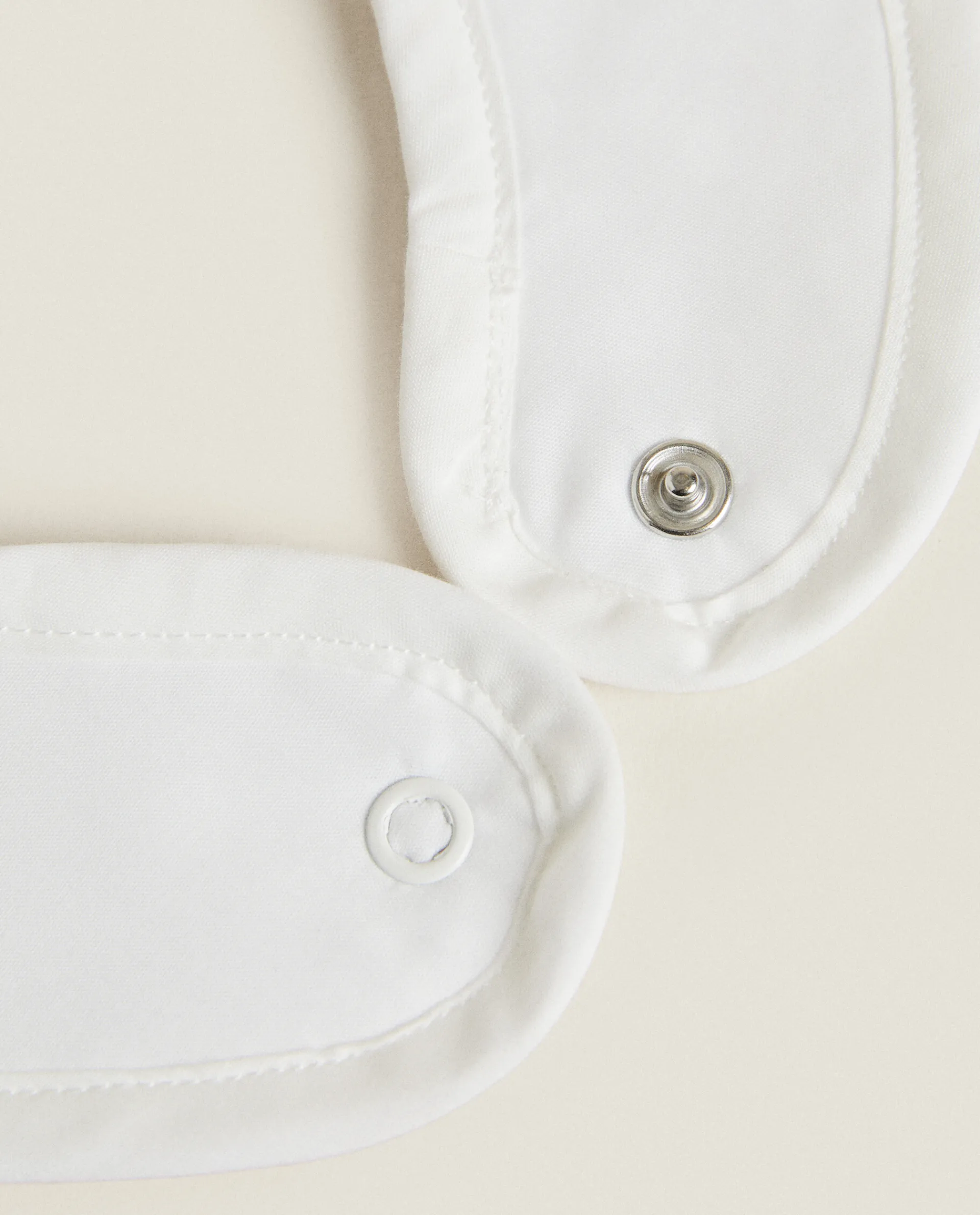 Mealtime*ZARA Home Embroidered Duck Bib White