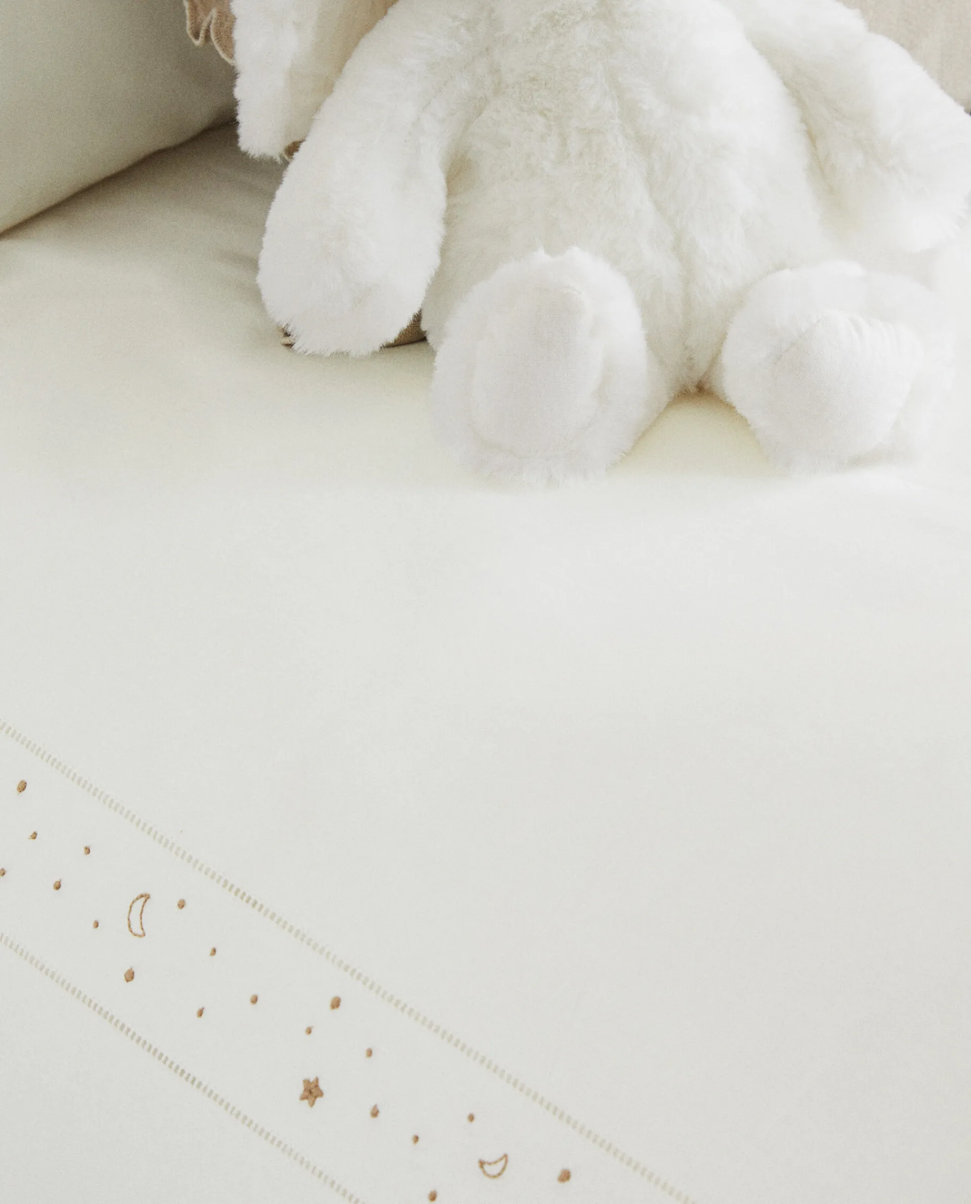 Crib Bedding*ZARA Home Embroidered Moons And Stars Flat Sheet Taupe