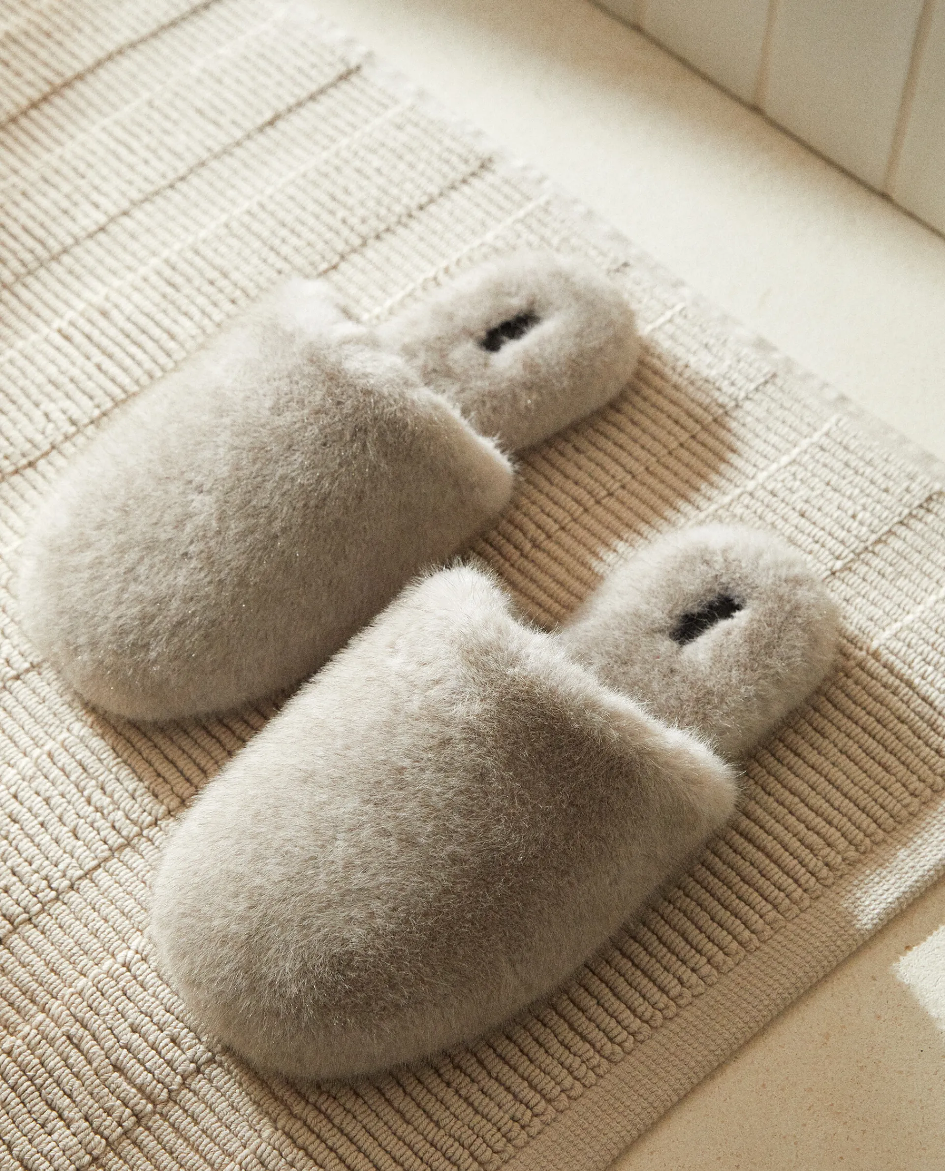 Woman*ZARA Home Faux Fur Mule Slippers Grey