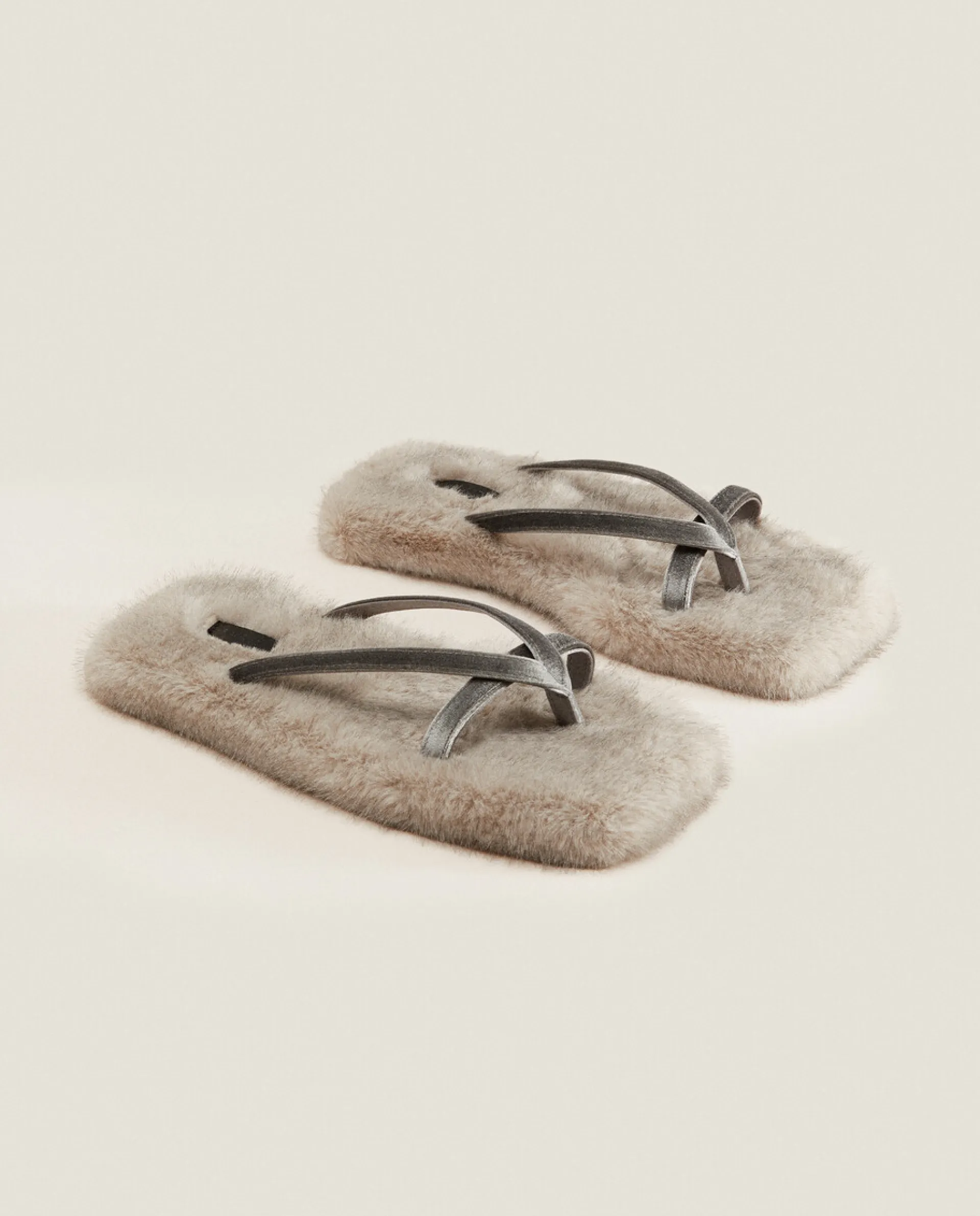 Woman*ZARA Home Faux Fur Sandal Slippers Grey