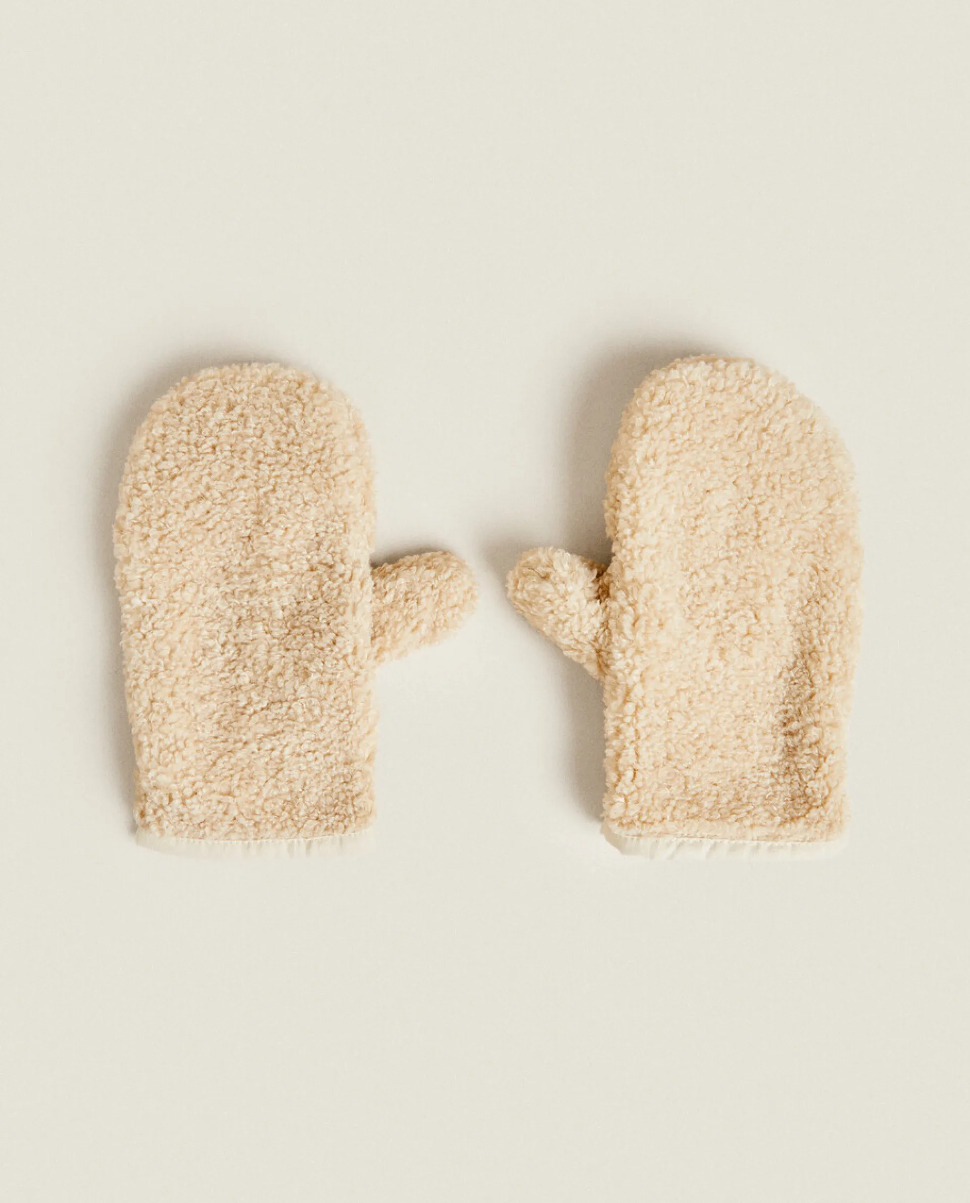 Accessories*ZARA Home Faux Shearling Mittens Beige