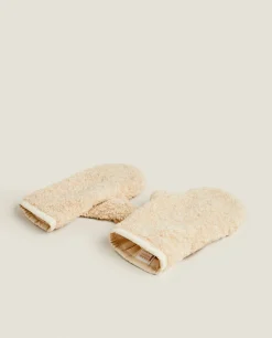 Accessories*ZARA Home Faux Shearling Mittens Beige