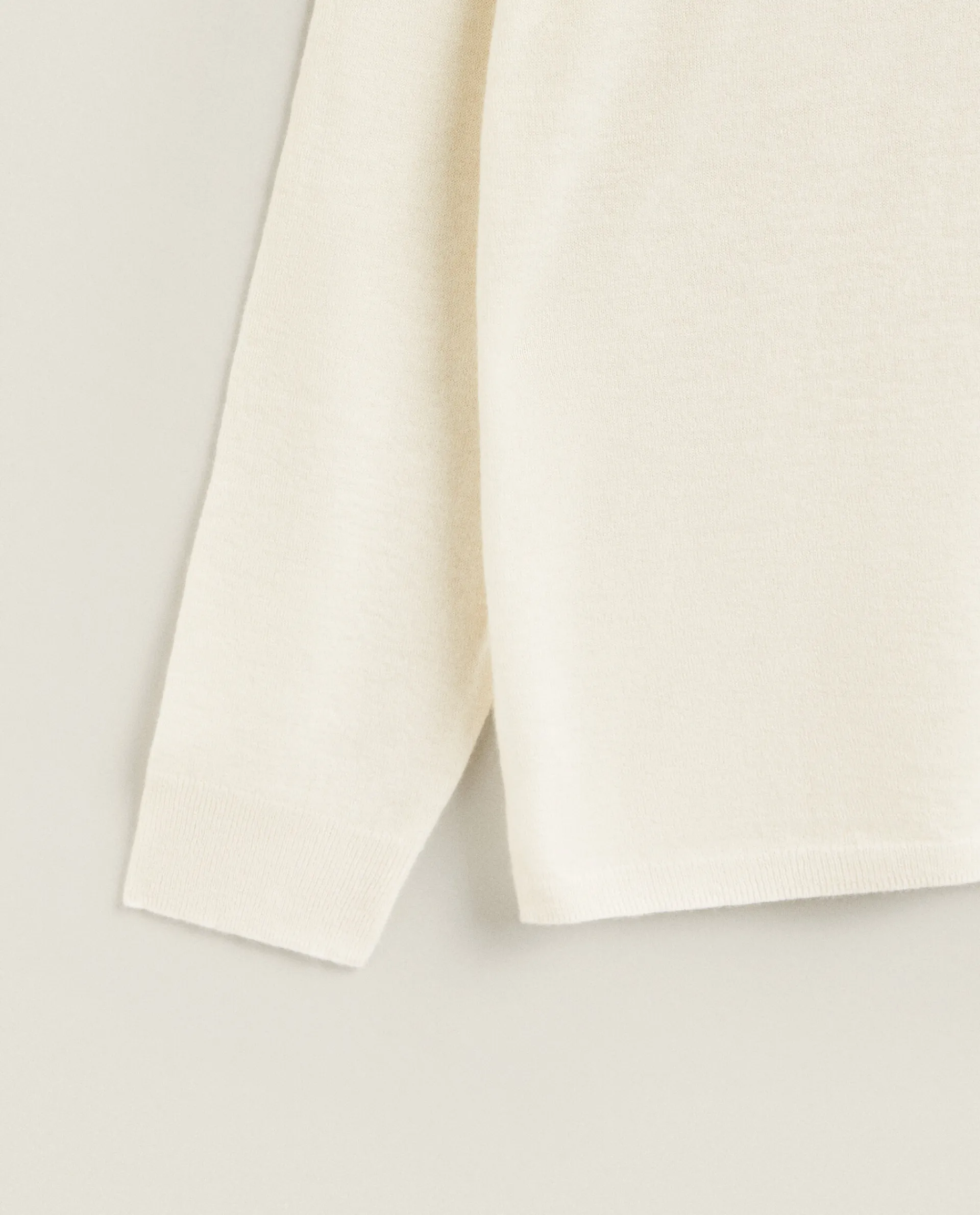 Cashmere*ZARA Home Fine Cashmere Sweater Cream