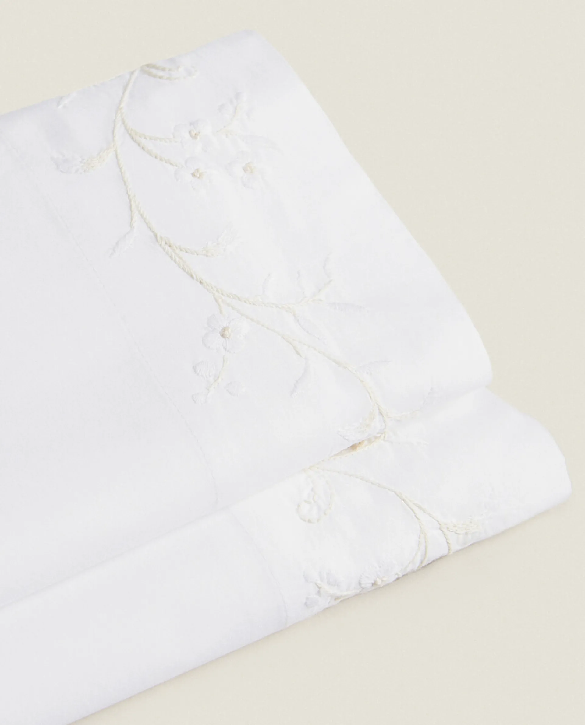 Flat Sheets*ZARA Home Floral Embroidery Flat Sheet White