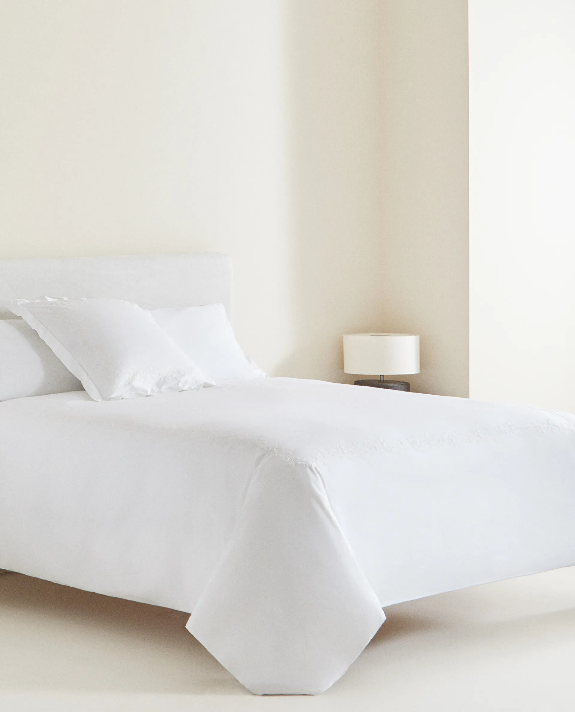 Flat Sheets*ZARA Home Floral Embroidery Flat Sheet White