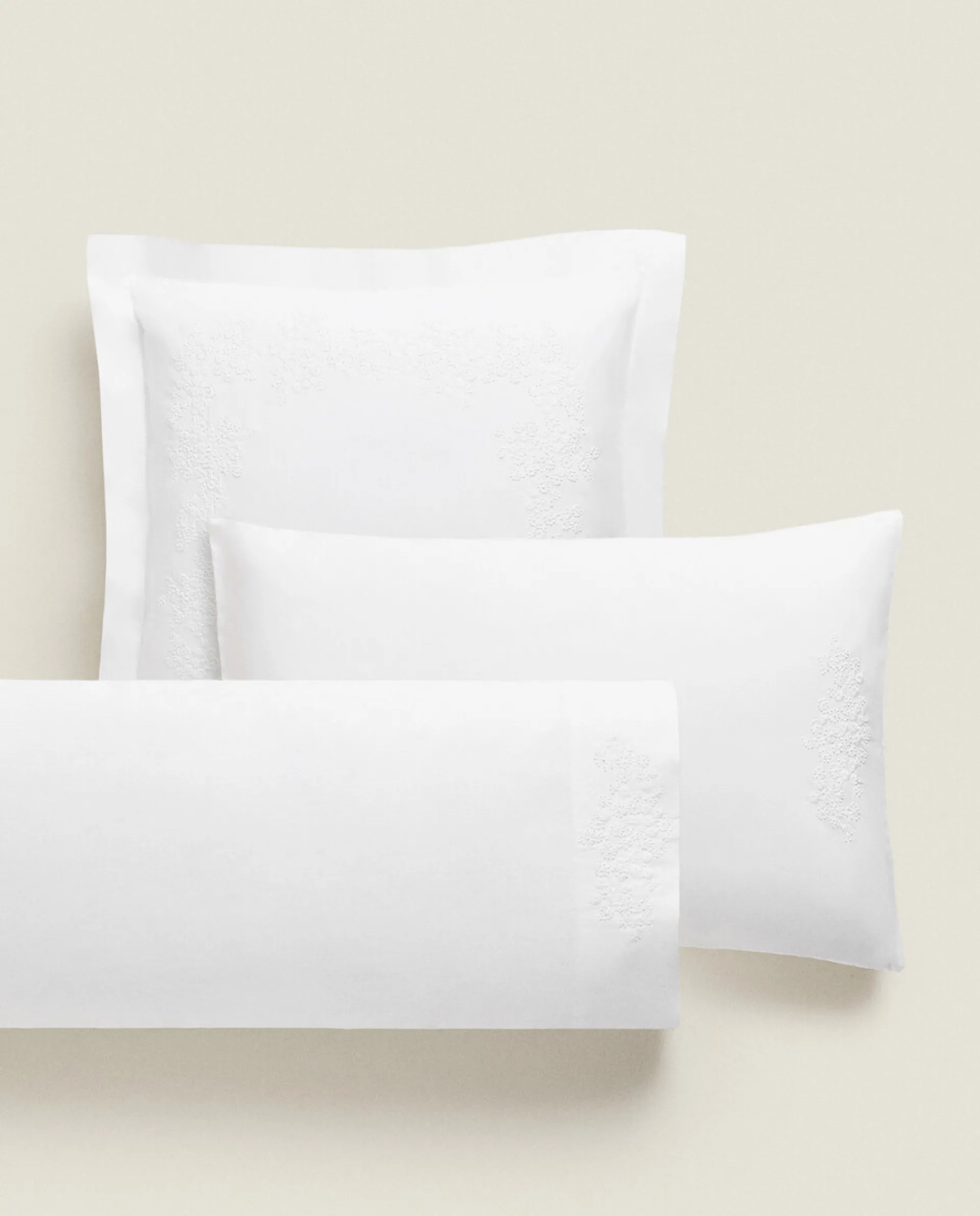 Pillowcases*ZARA Home Floral Embroidery Pillowcase White