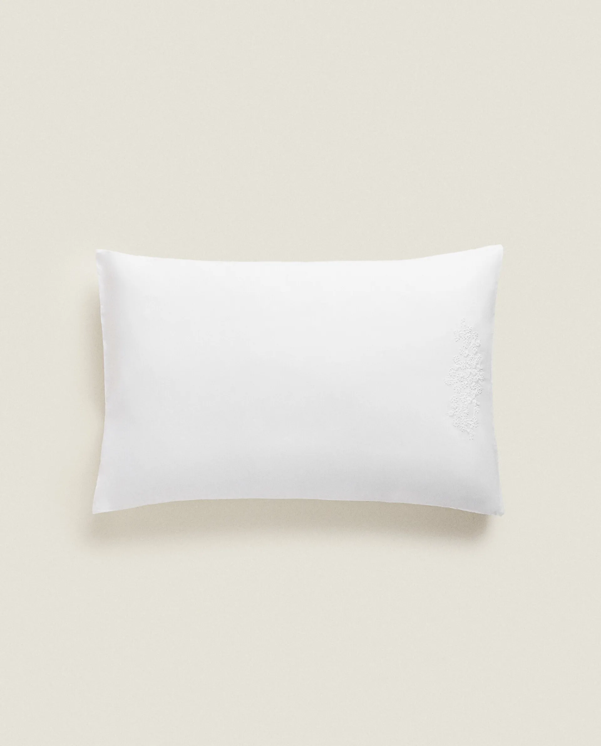 Pillowcases*ZARA Home Floral Embroidery Pillowcase White