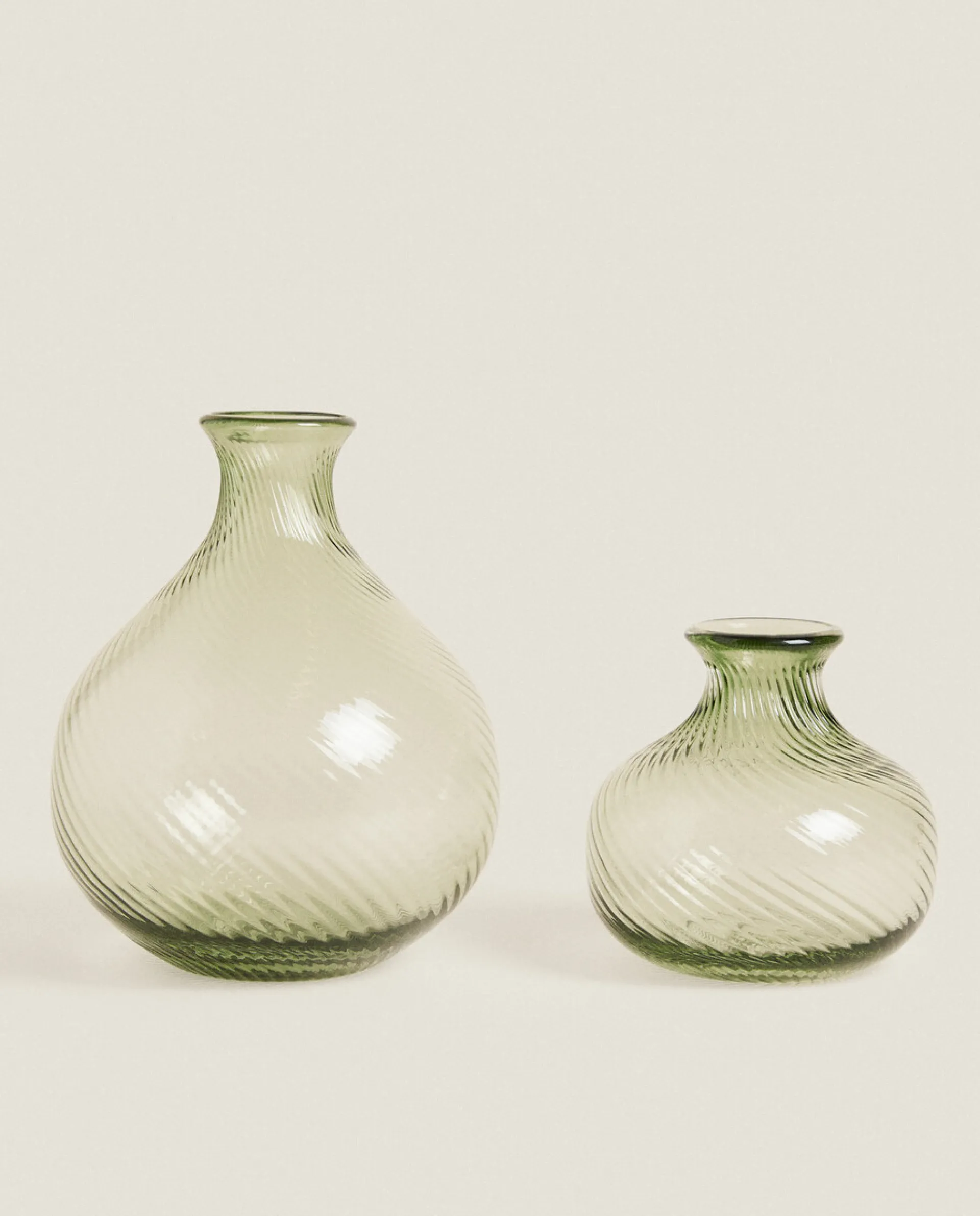 Vases*ZARA Home Glass Vase Green