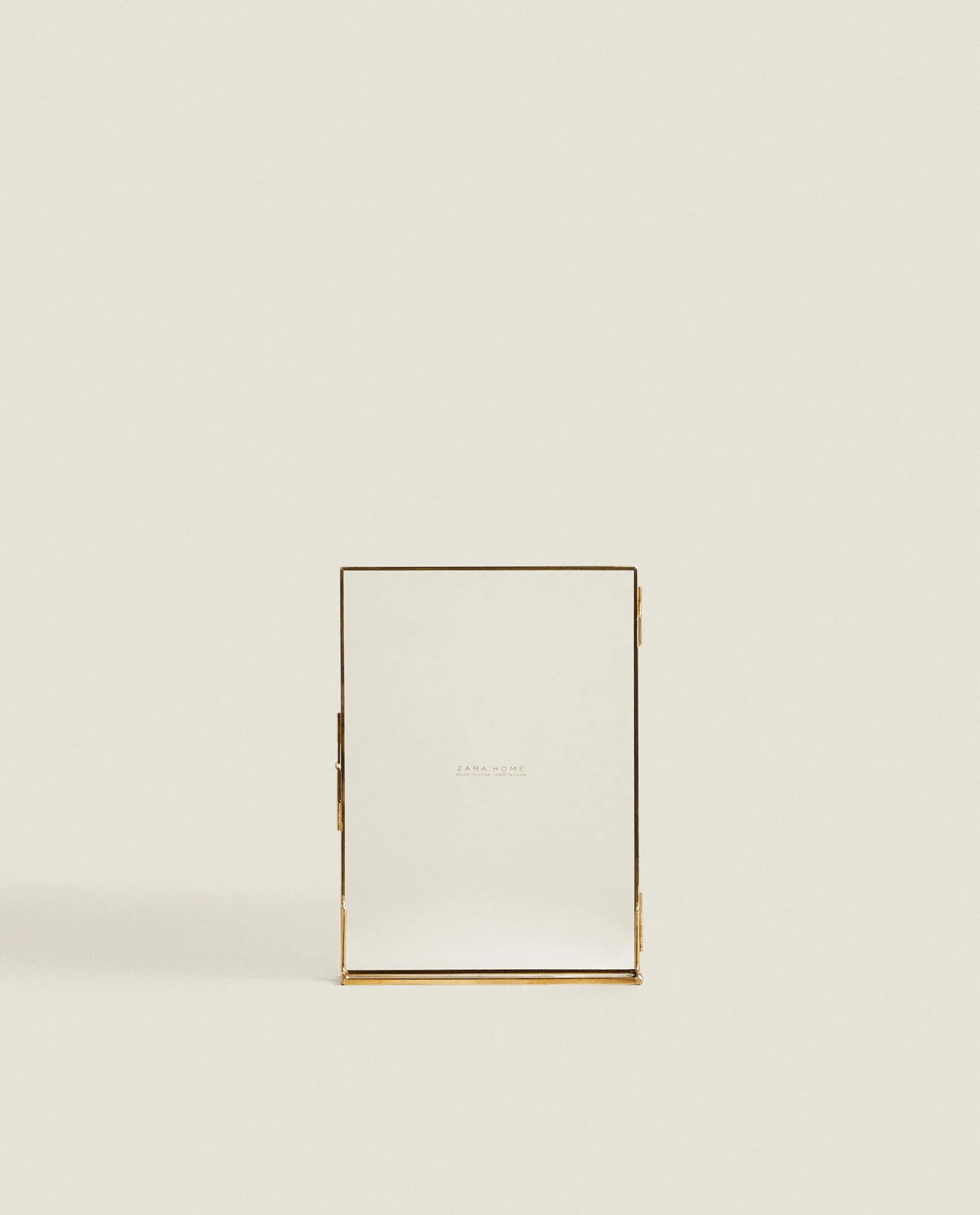Frames And Canvases*ZARA Home Gold Frame Golden