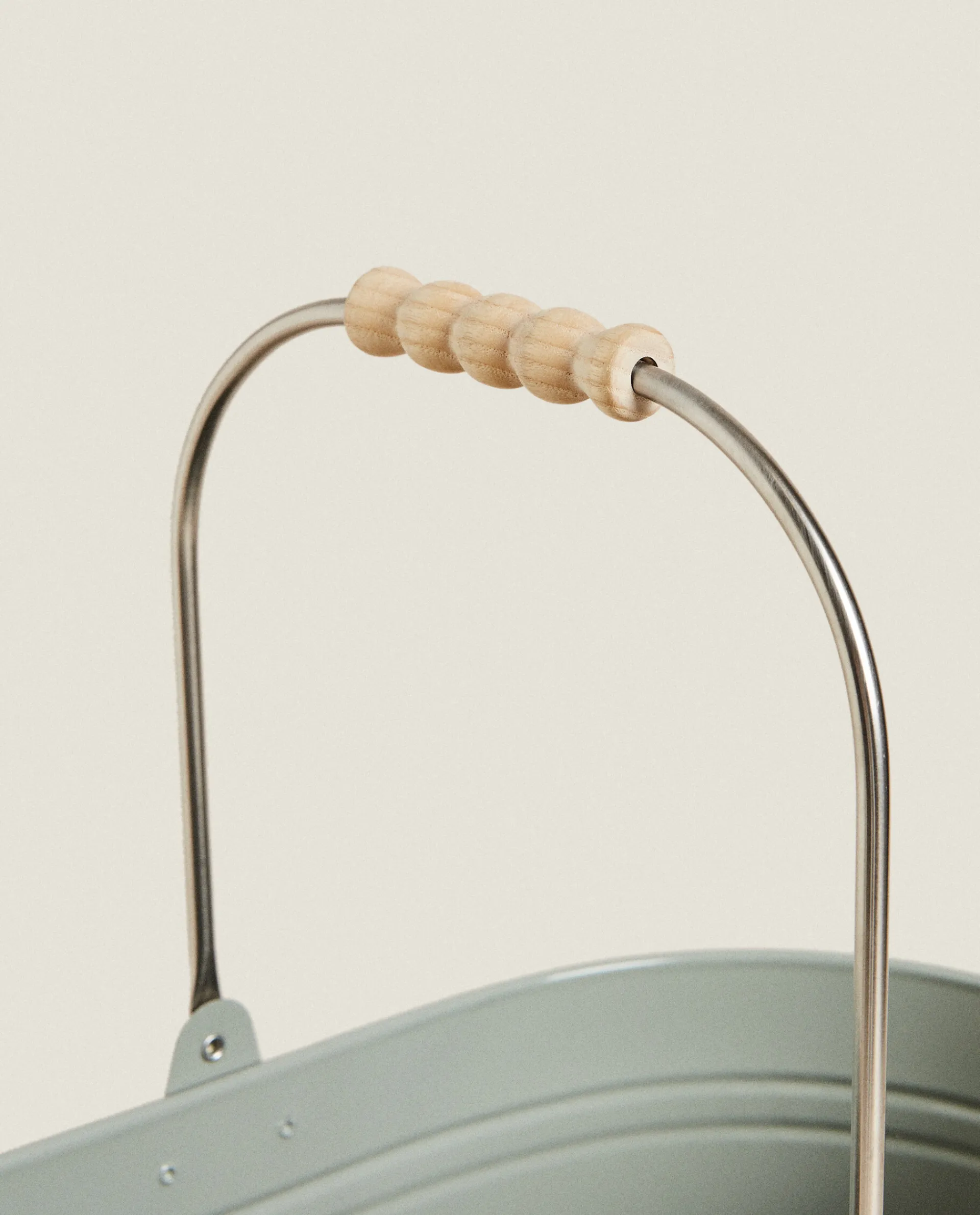 Garden*ZARA Home Lacquered Steel Bucket Green