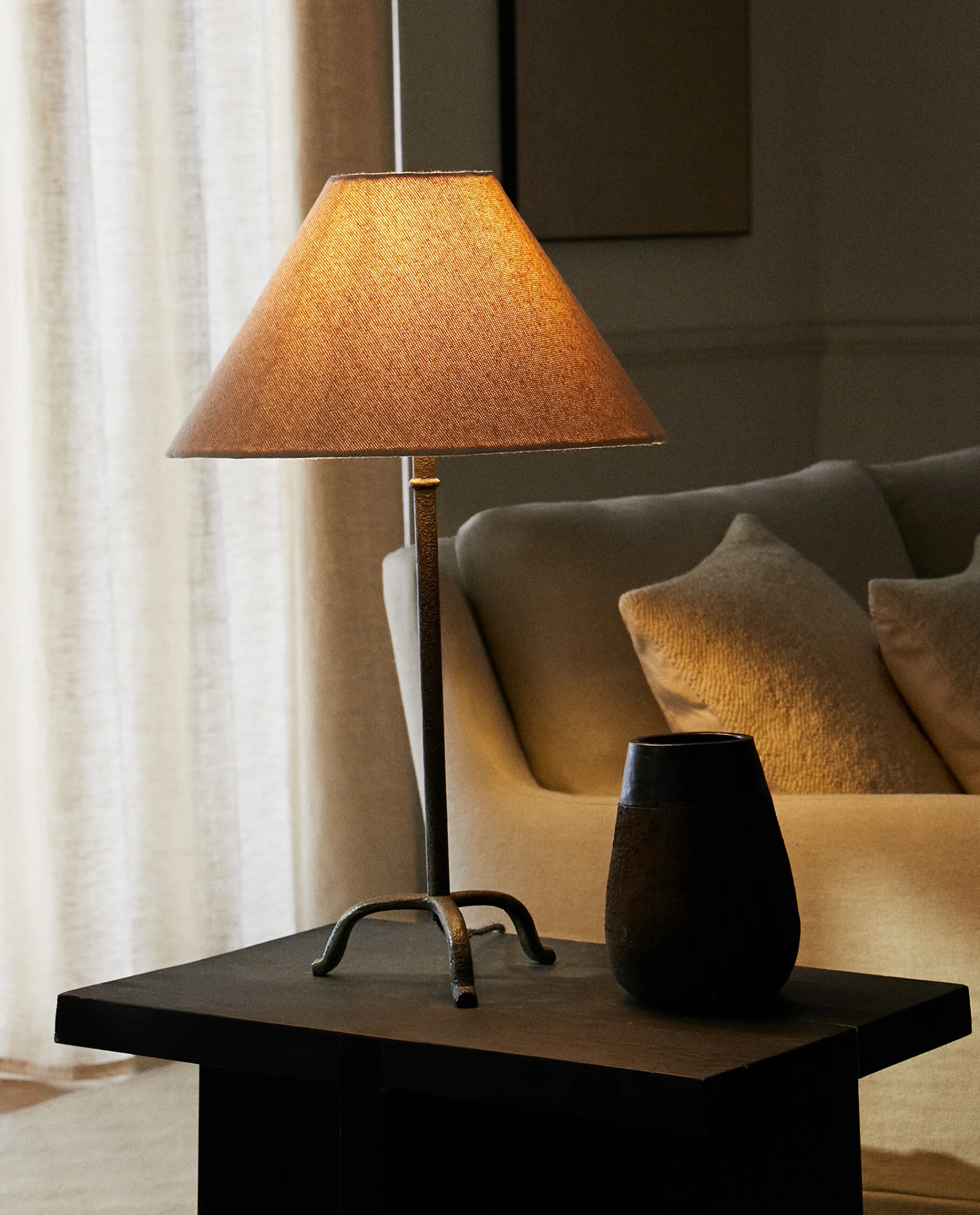 Lamps & Lighting*ZARA Home Lamp With Tripod Base Black