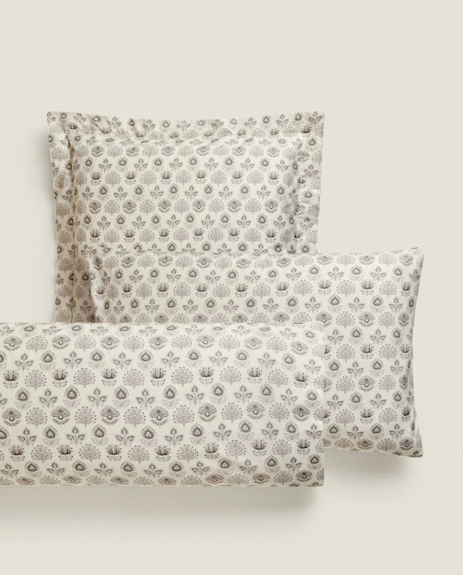 Pillowcases*ZARA Home Leaf Print Pillowcase Cream
