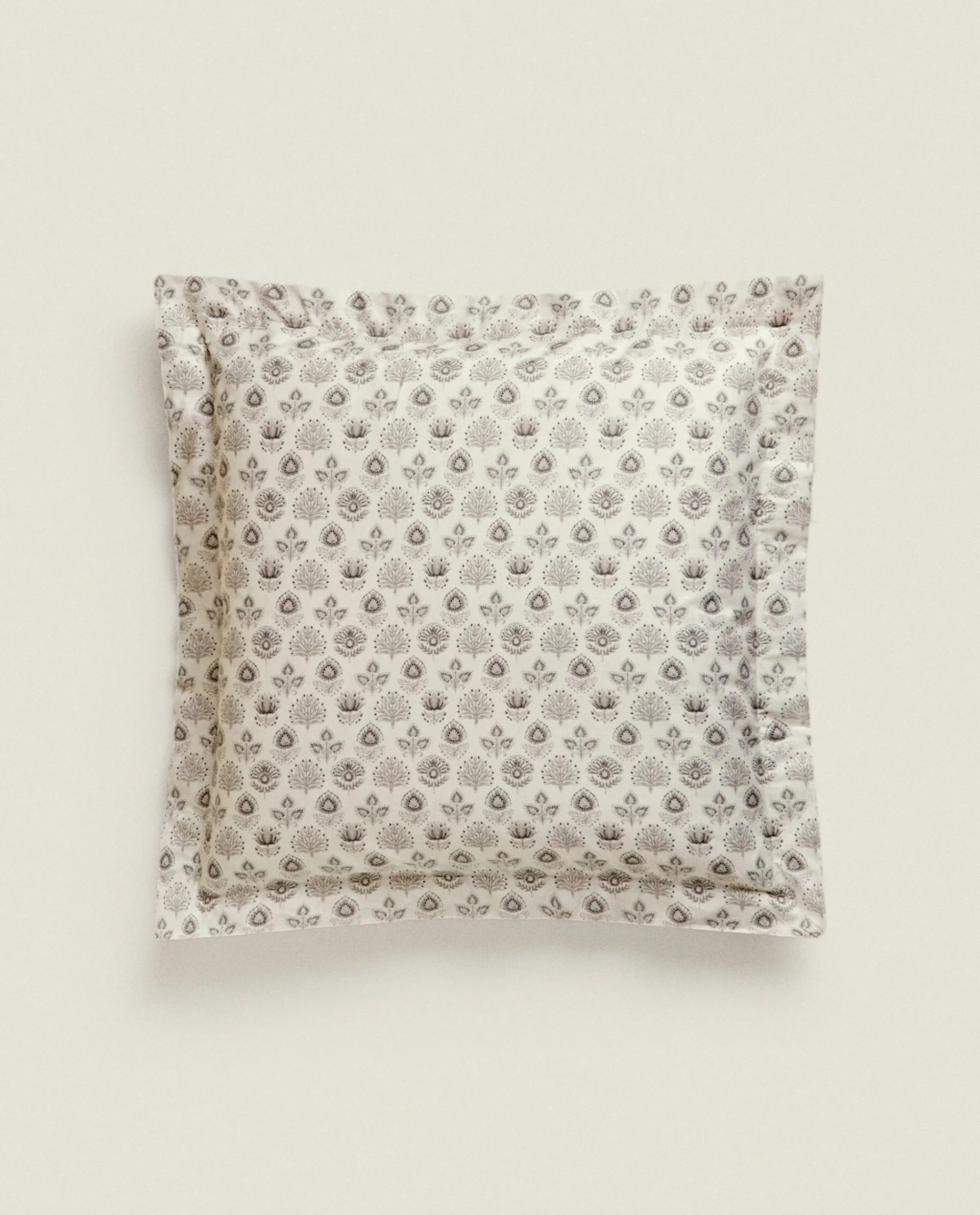 Pillowcases*ZARA Home Leaf Print Pillowcase Cream