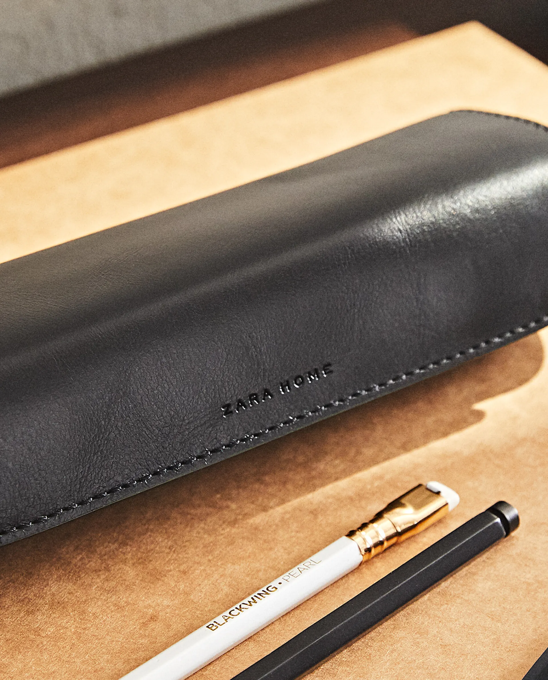 Bags And Toiletry Bags*ZARA Home Leather Case 1-040