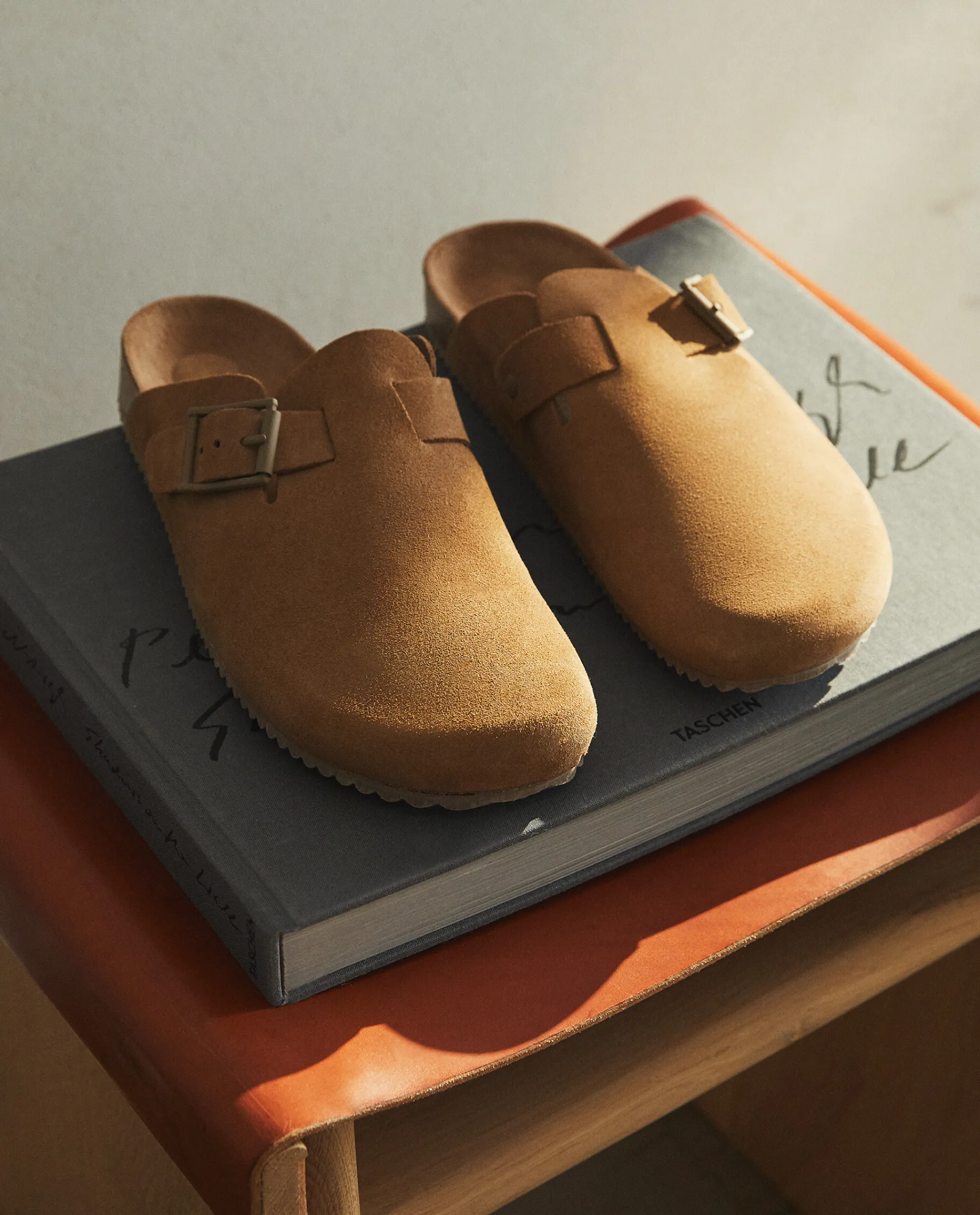 Man*ZARA Home Leather Clogs With Buckle Mole