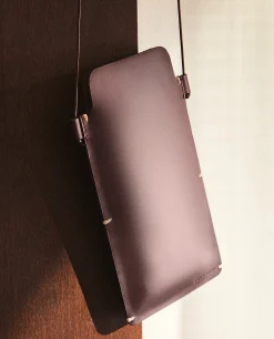 Bags And Toiletry Bags*ZARA Home Leather Mobile Phone Case With Backstitching Detail 1-022