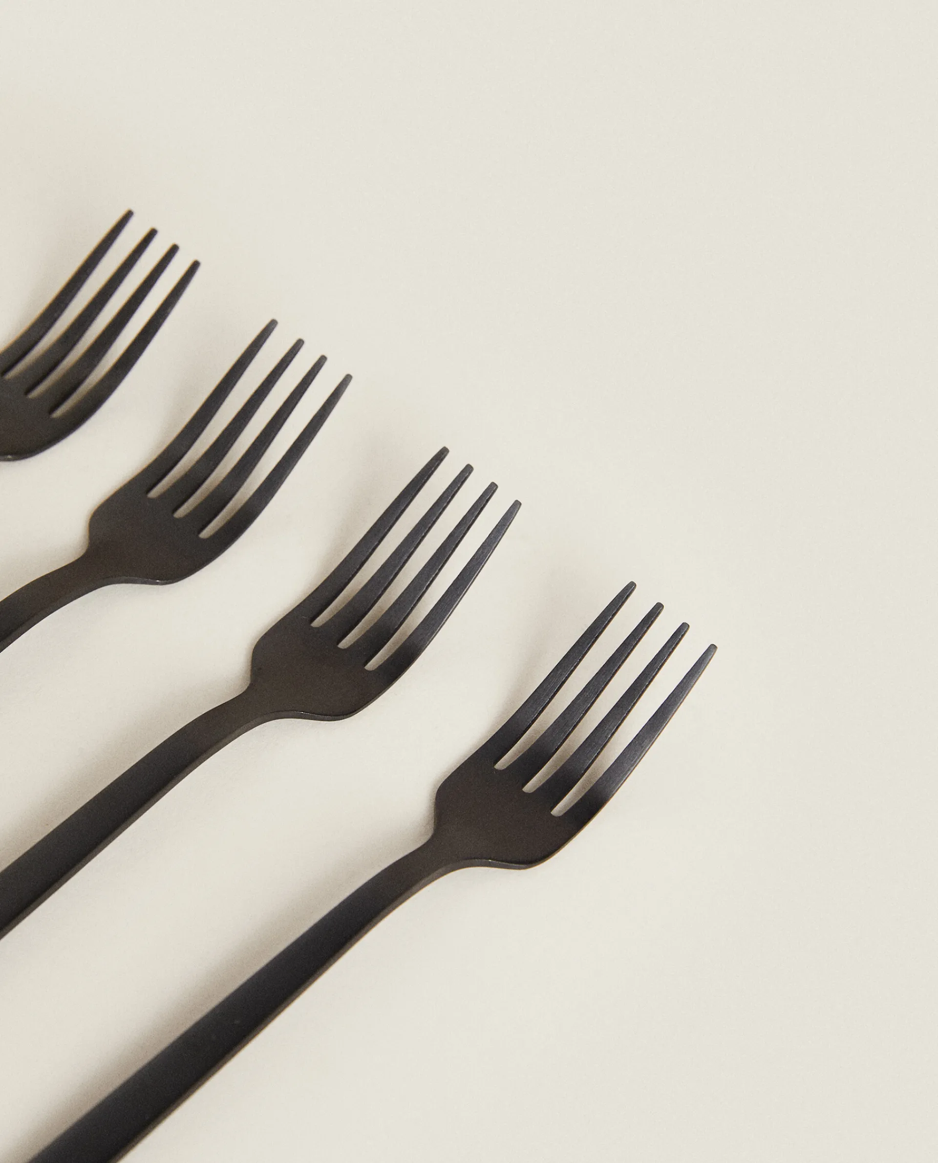 Cutlery*ZARA Home Matte Brunch Forks (Pack Of 4) Black