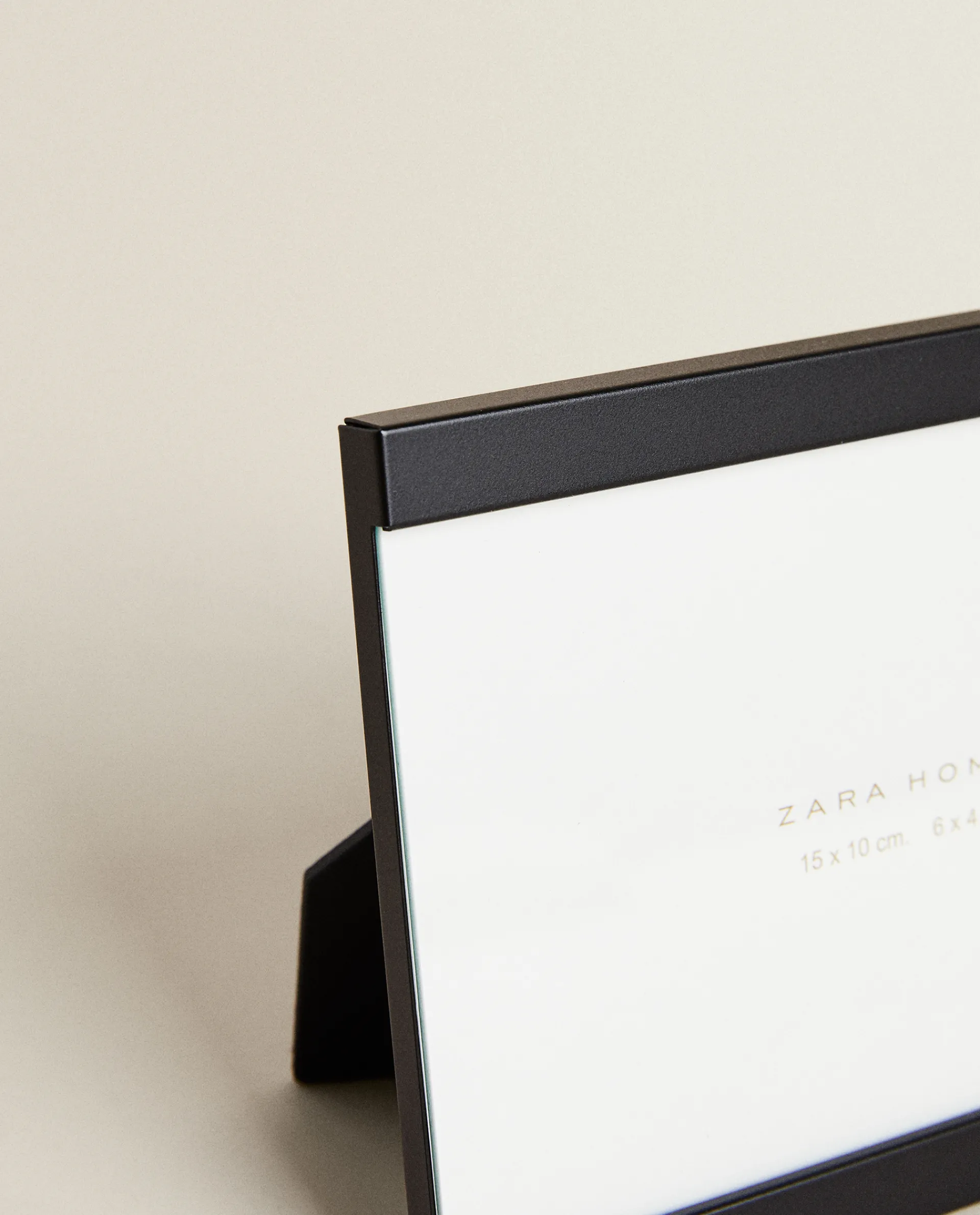 Frames And Canvases*ZARA Home Metal Frame Black