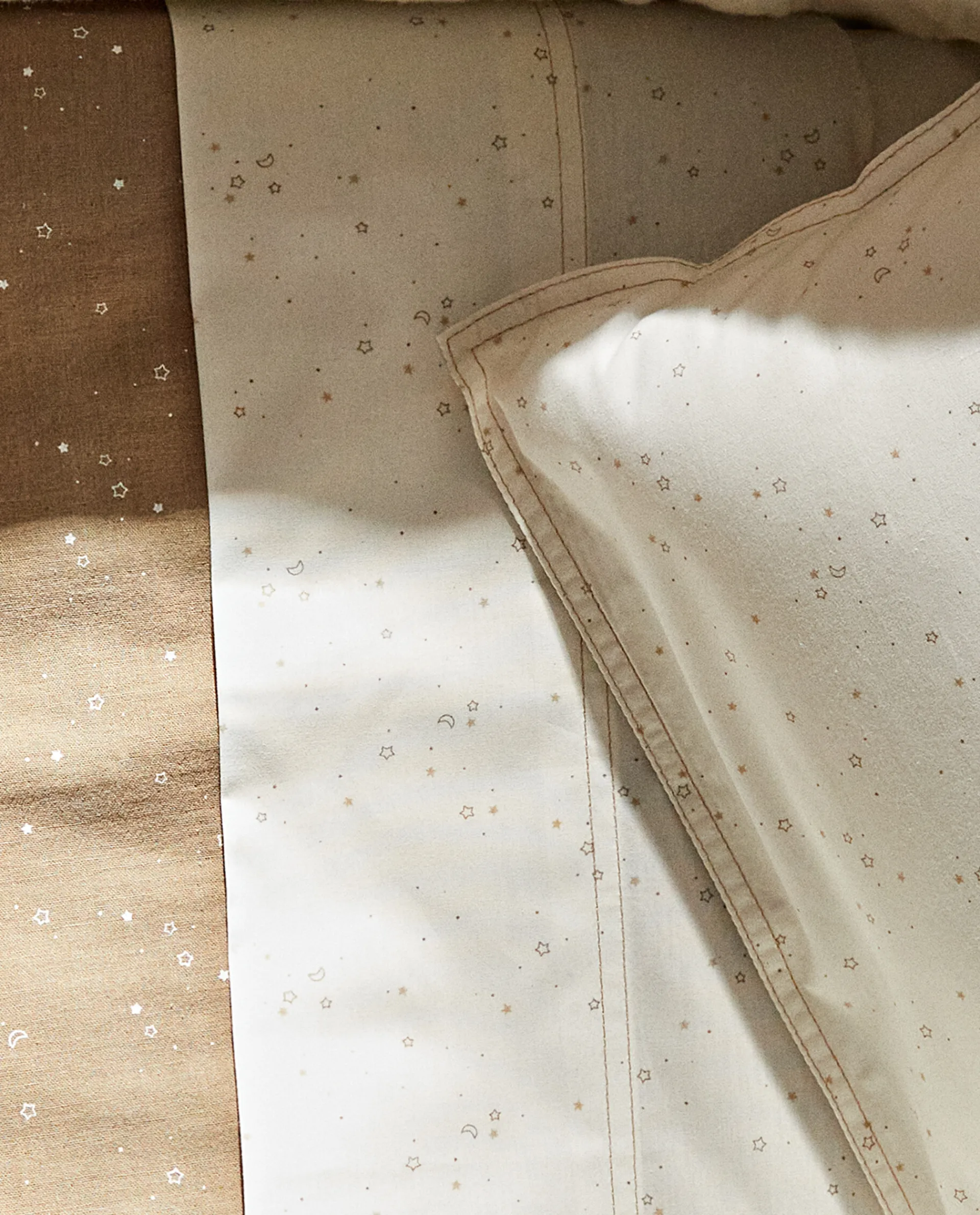 Crib Bedding*ZARA Home Moon And Star Flat Sheet Set Taupe