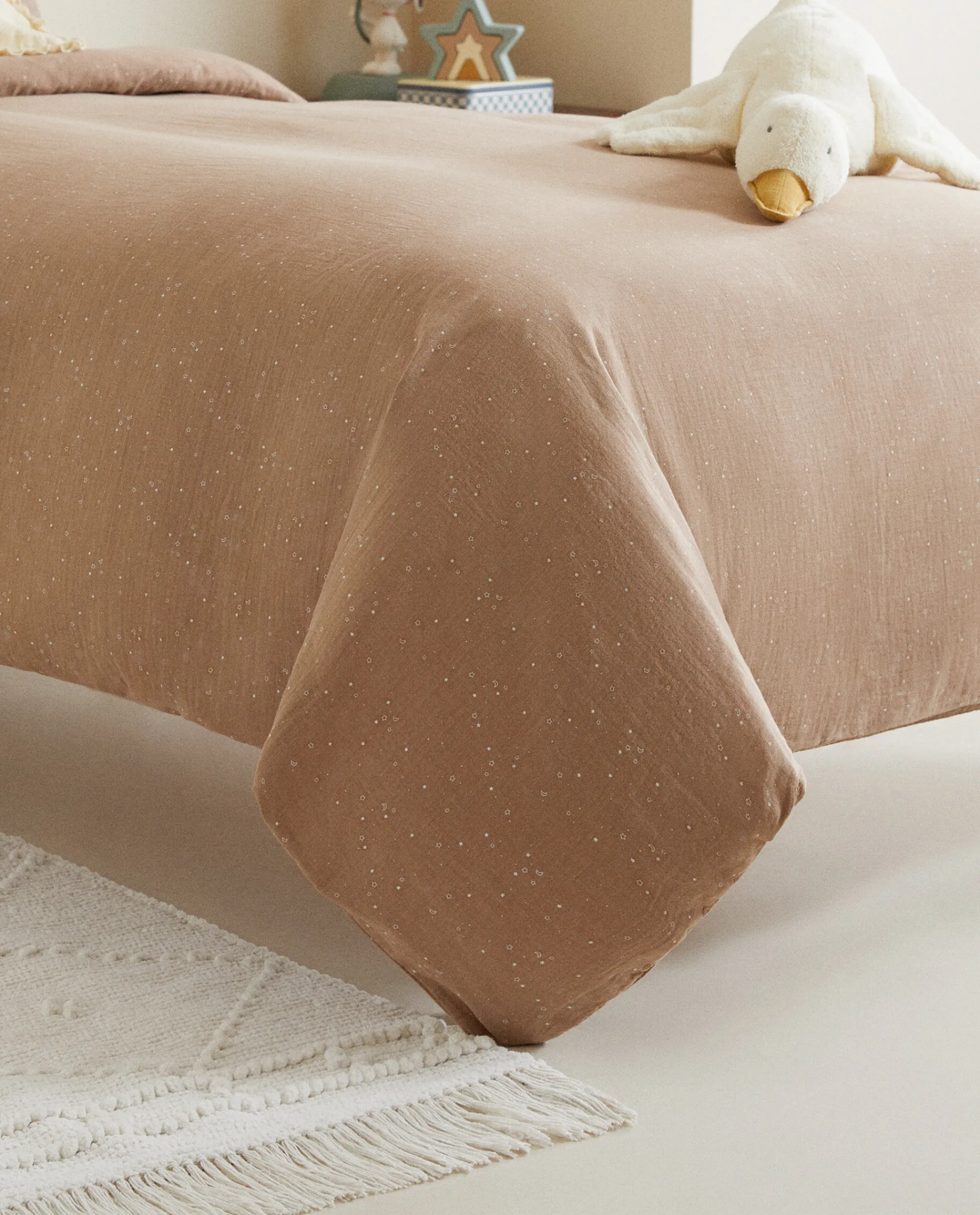 Crib Bedding*ZARA Home Moons And Stars Duvet Cover Taupe