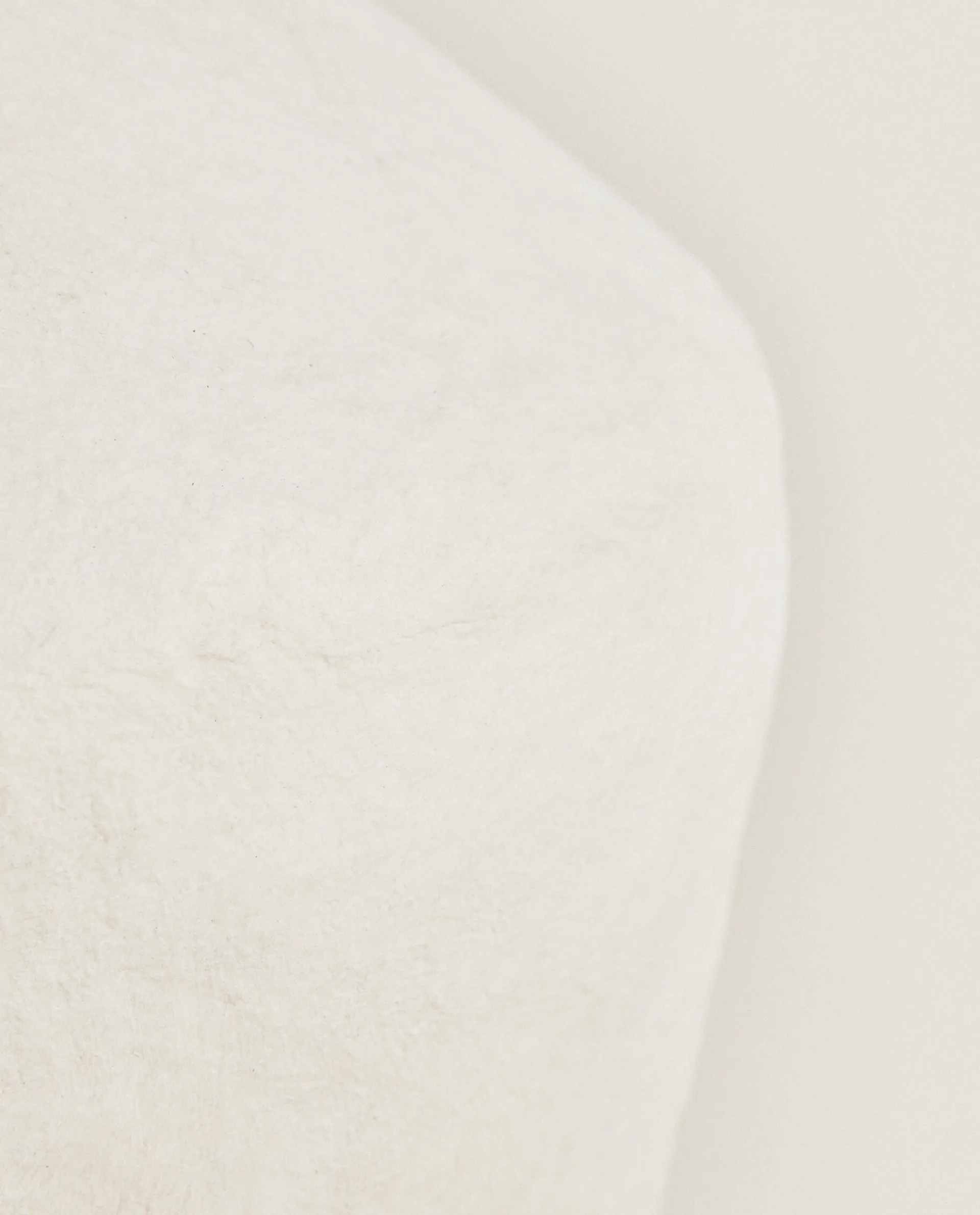 Vases*ZARA Home Papier-Mache Vase White