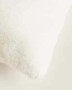 Throw Pillows*ZARA Home Peanuts™ Faux Fur Throw Pillow Cover Multicolored