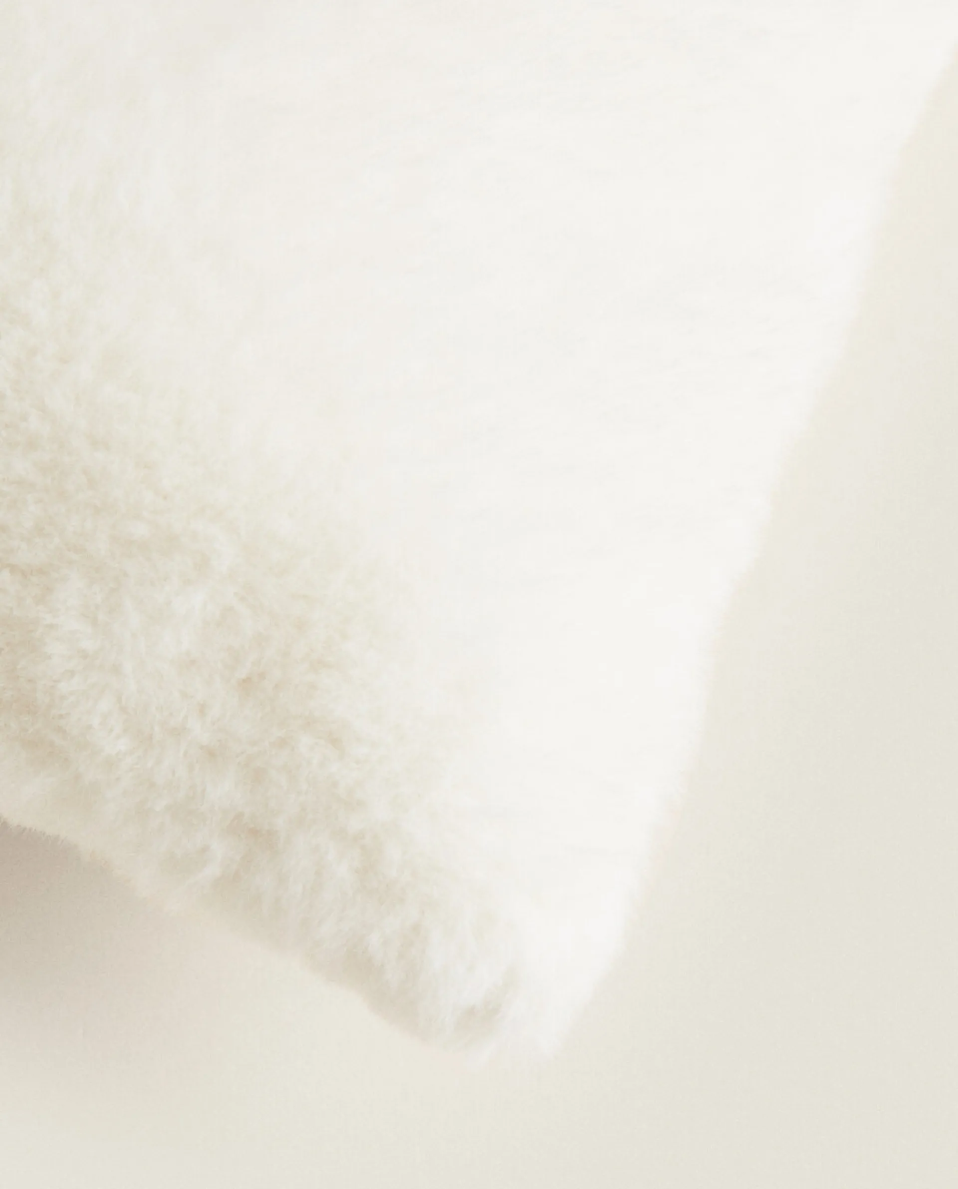 Throw Pillows*ZARA Home Peanuts™ Faux Fur Throw Pillow Cover Multicolored