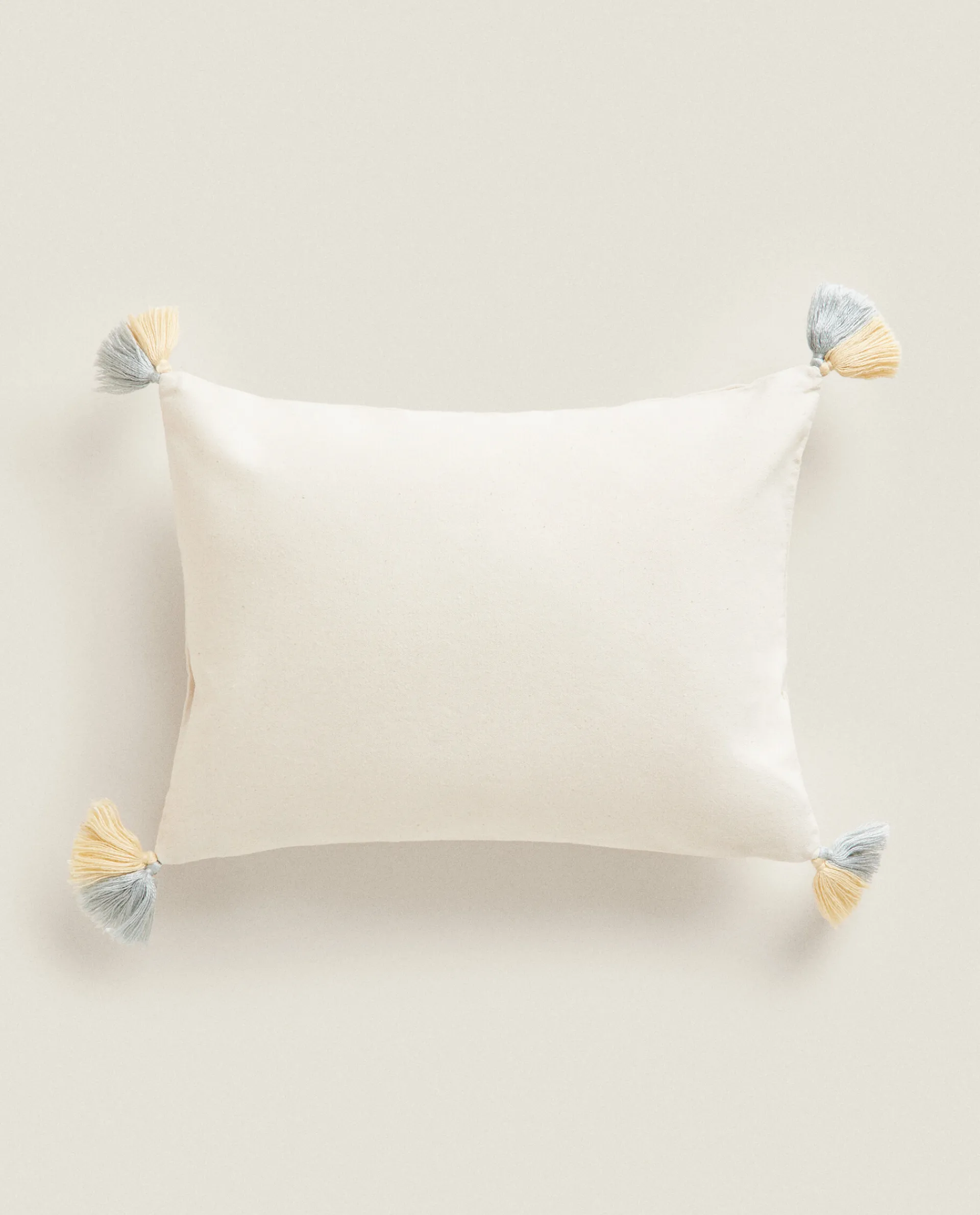 Throw Pillows*ZARA Home Peanuts™ Throw Pillow Cover With Tassels Multicolored